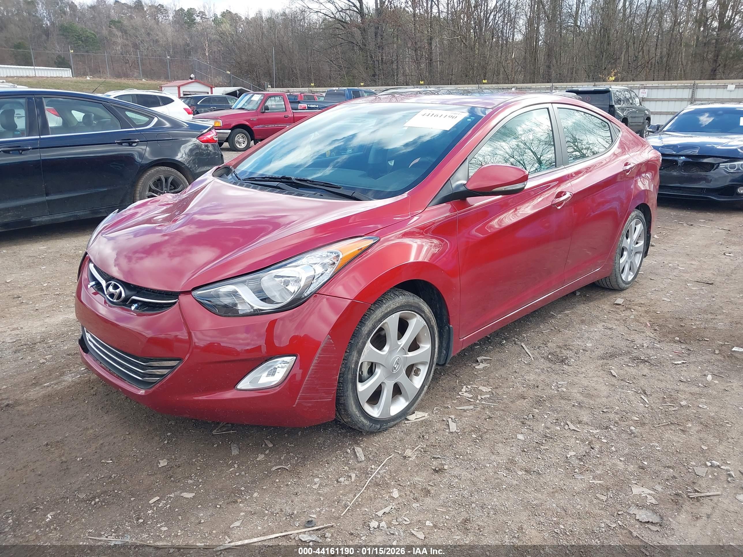 HYUNDAI ELANTRA image 2