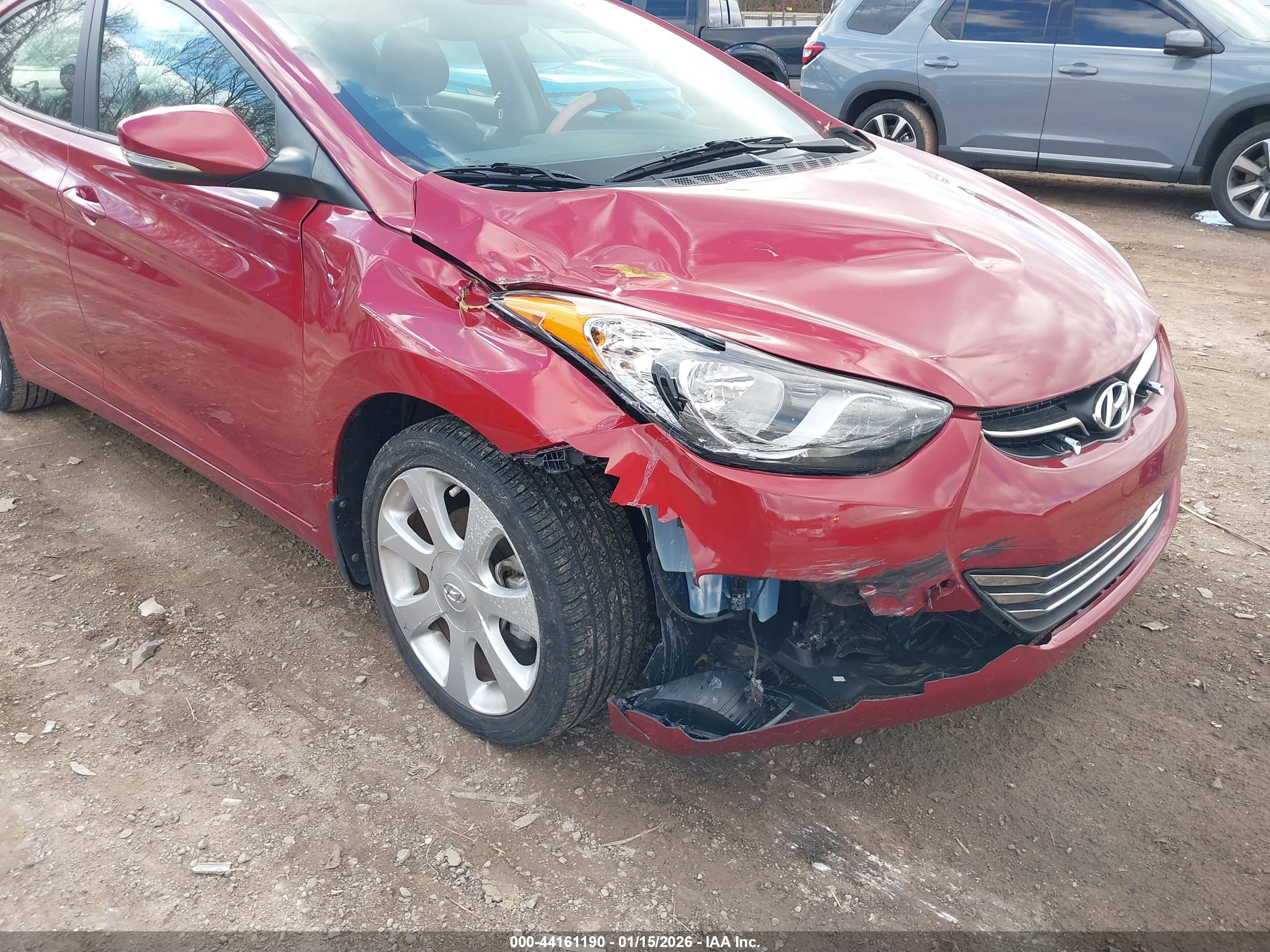 HYUNDAI ELANTRA image 6
