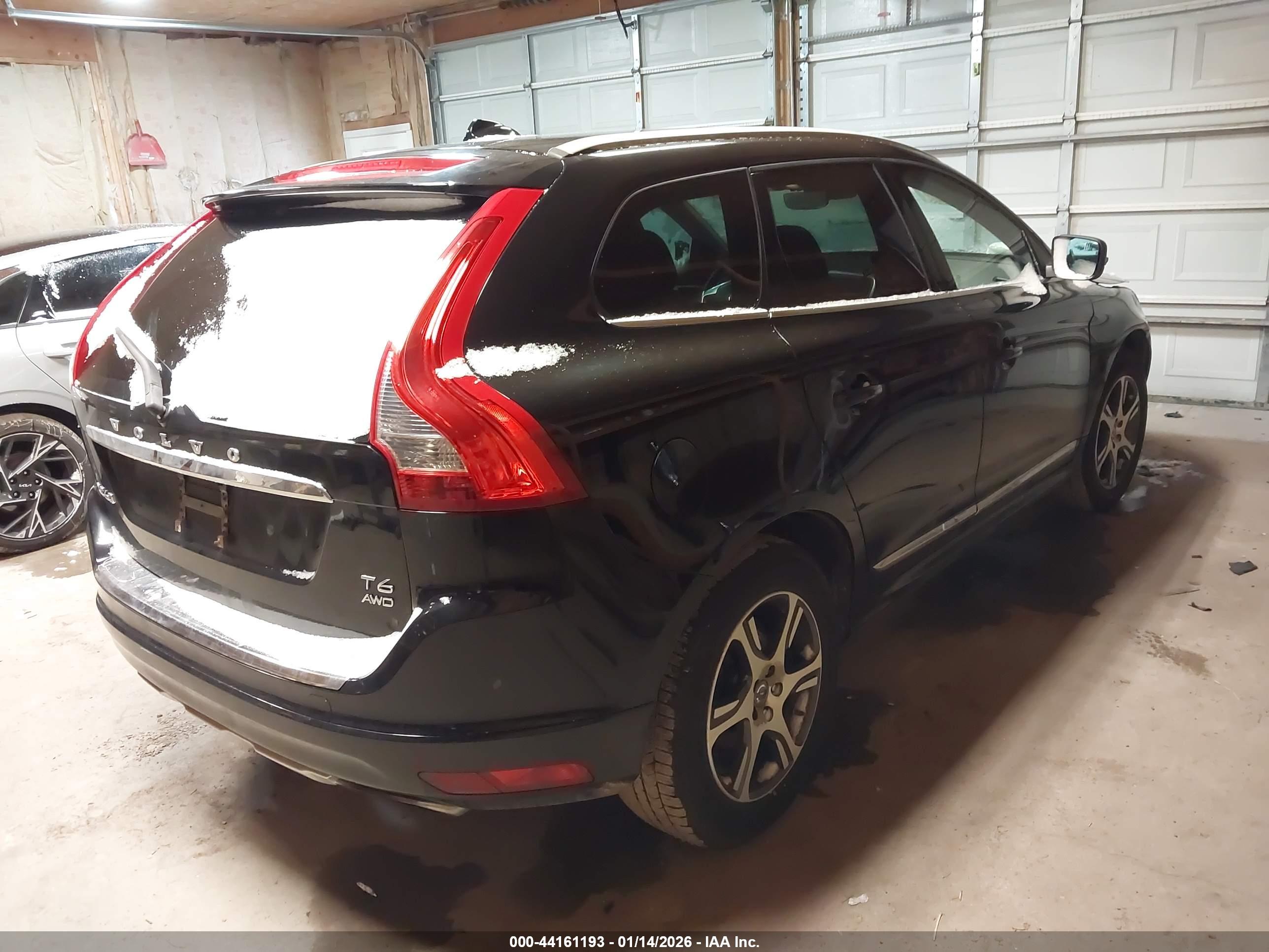 VOLVO XC60 image 4