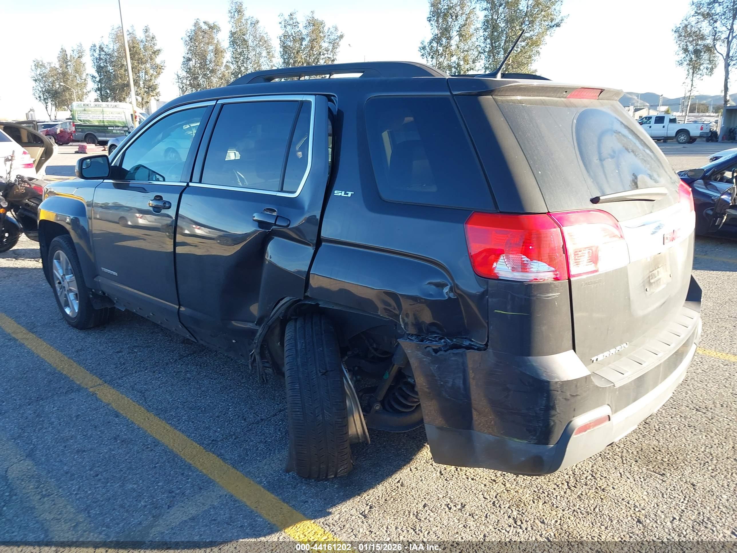 GMC TERRAIN image 3