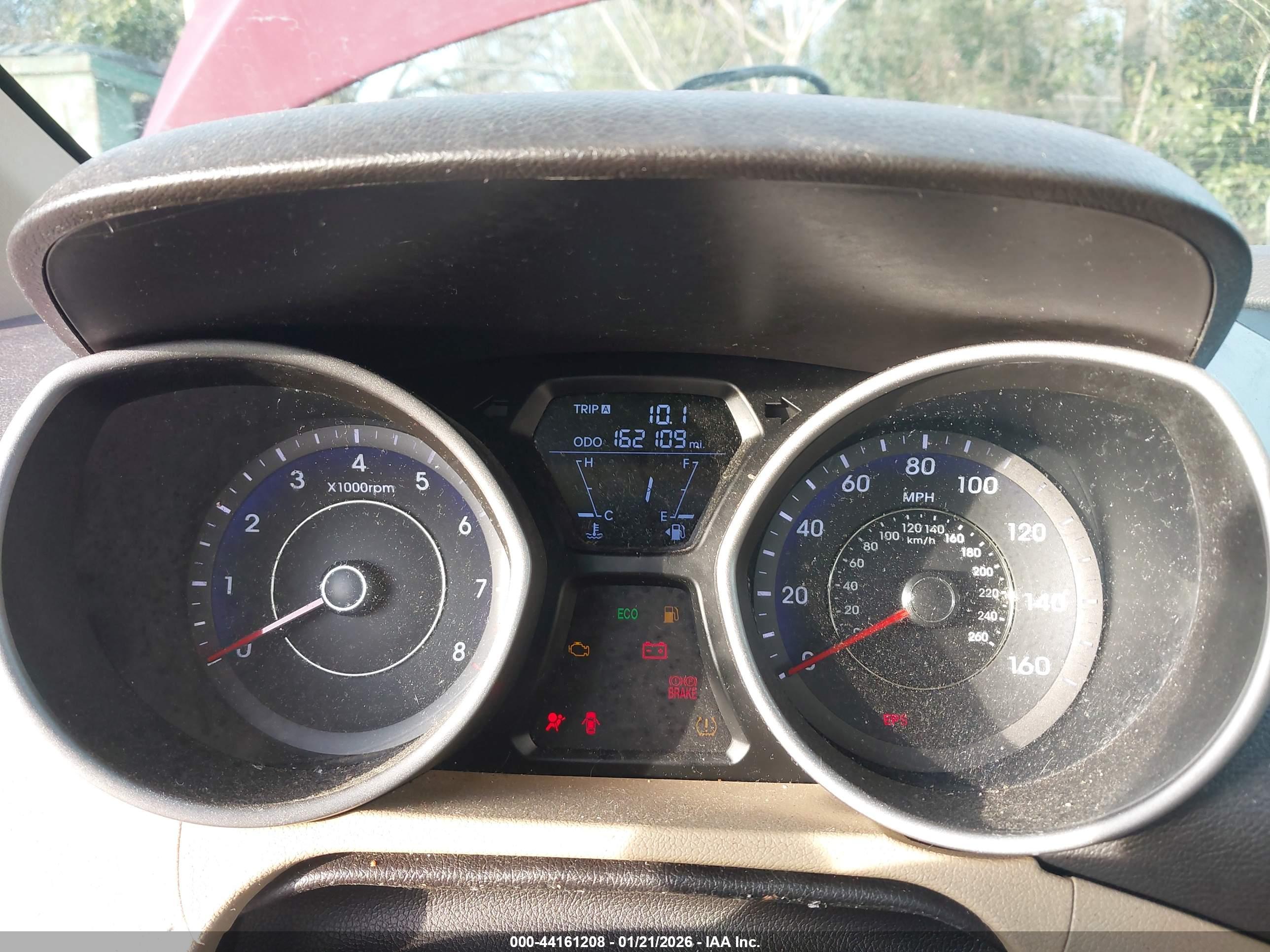 HYUNDAI ELANTRA image 7