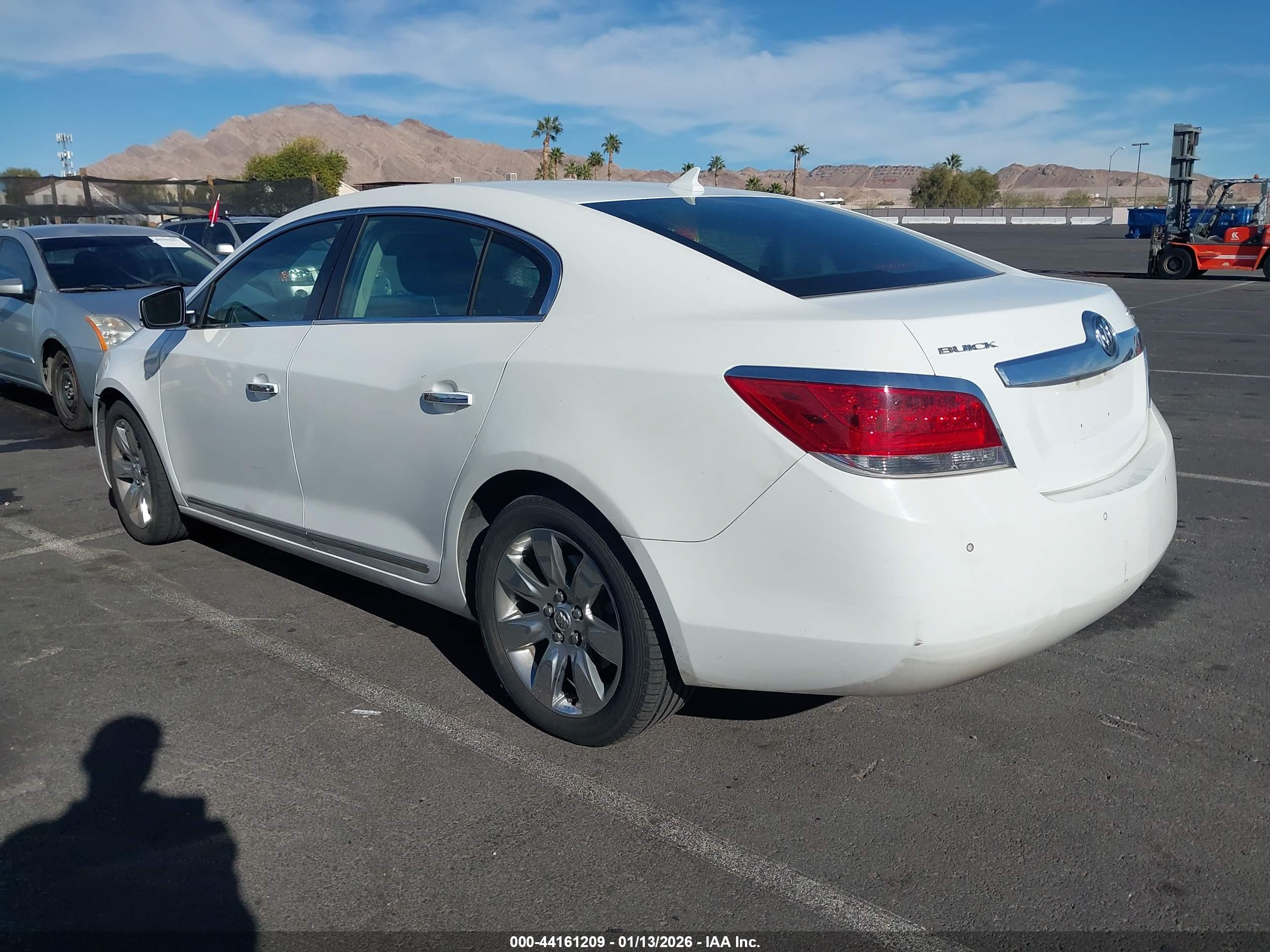 BUICK LACROSSE image 3