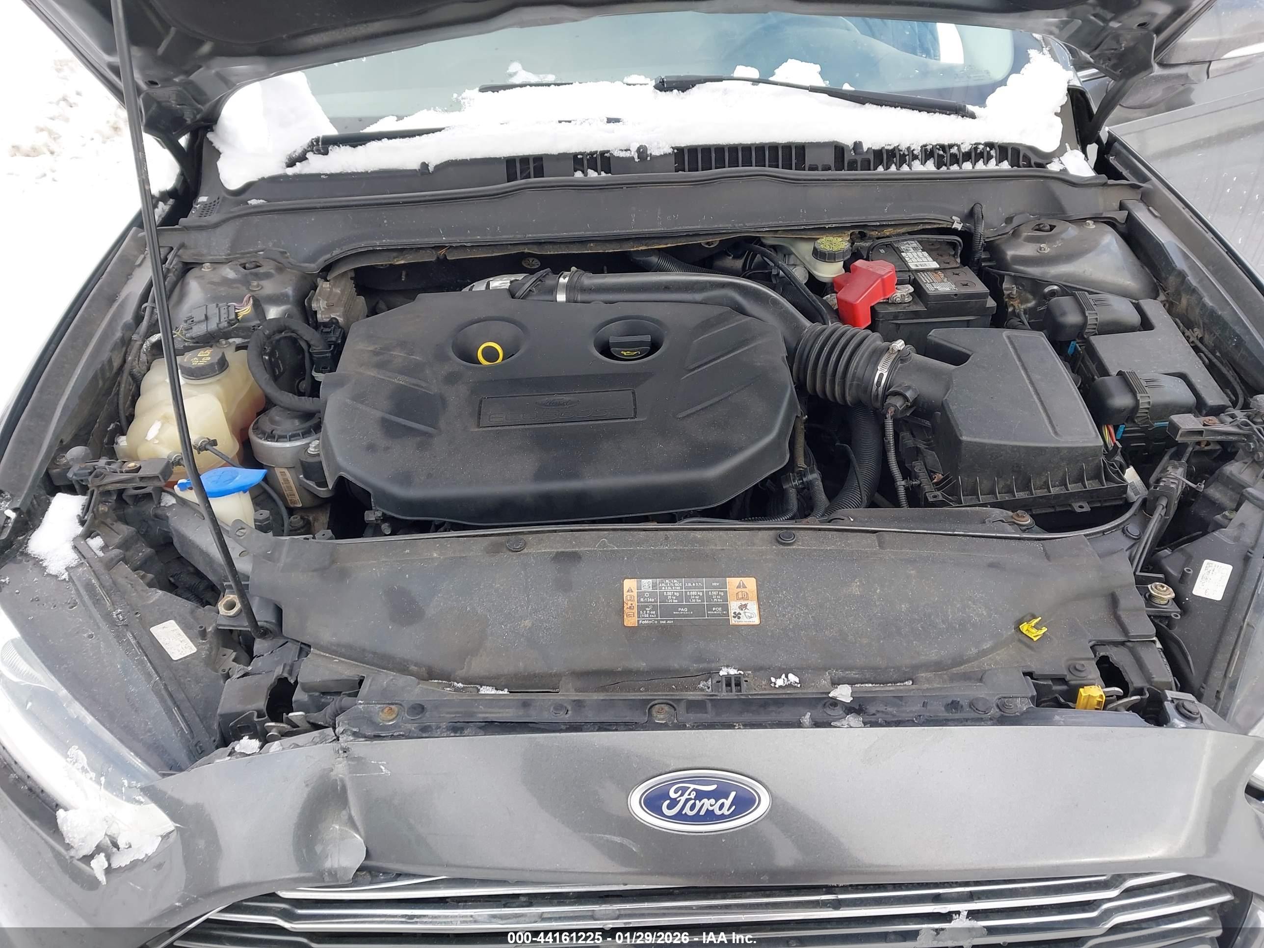 FORD FUSION image 10