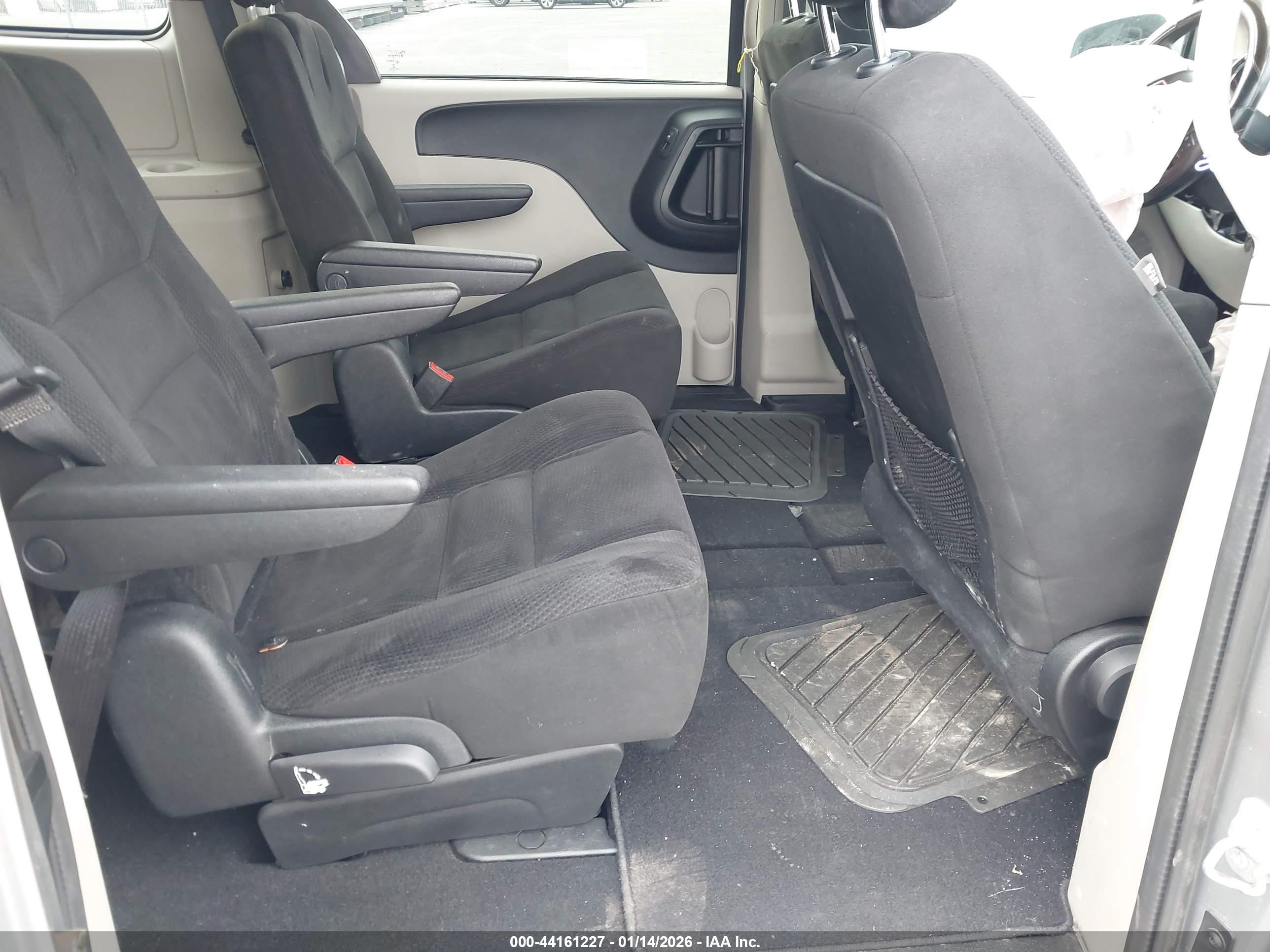 DODGE GRAND image 8