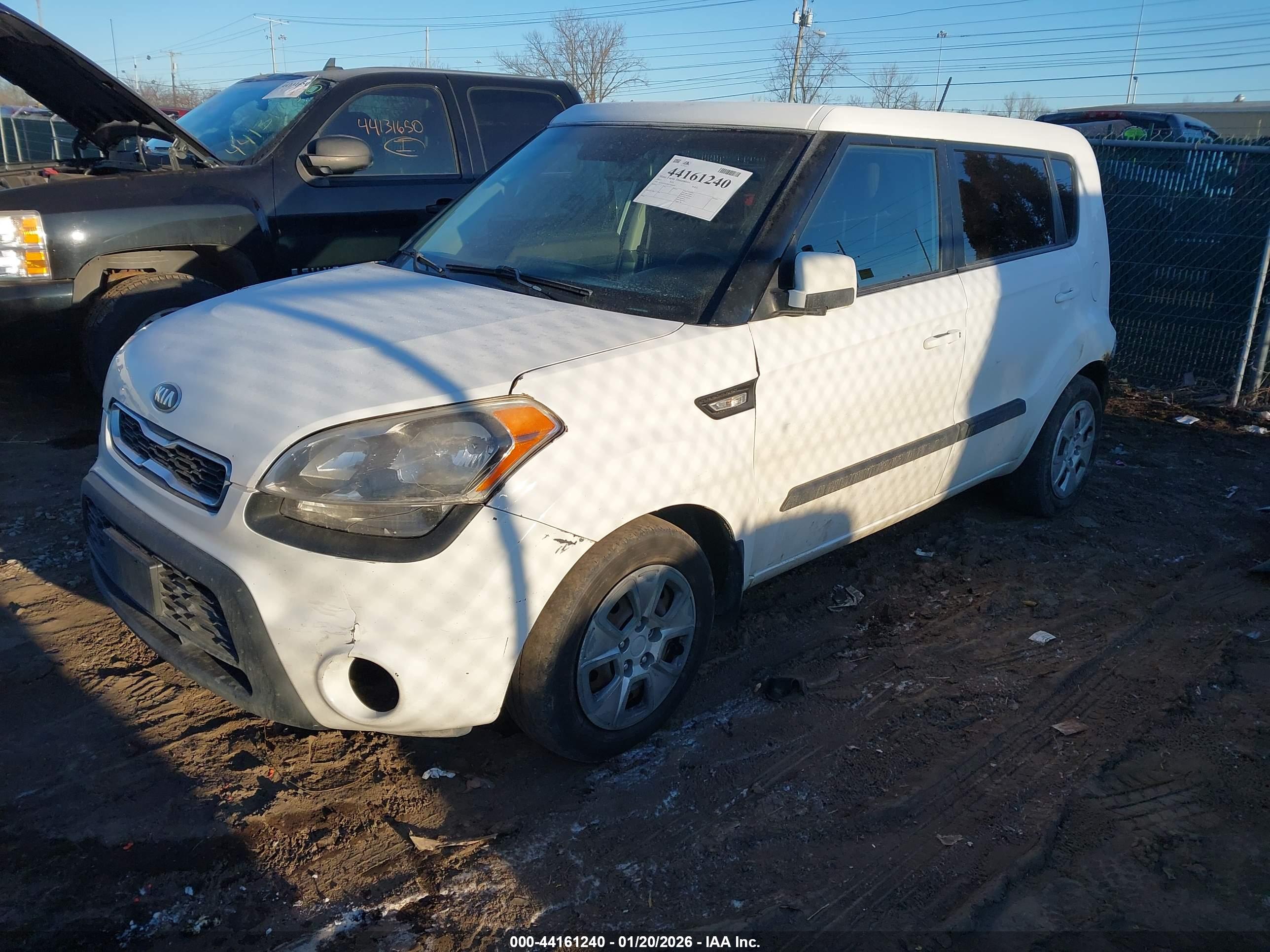 KIA SOUL image 2