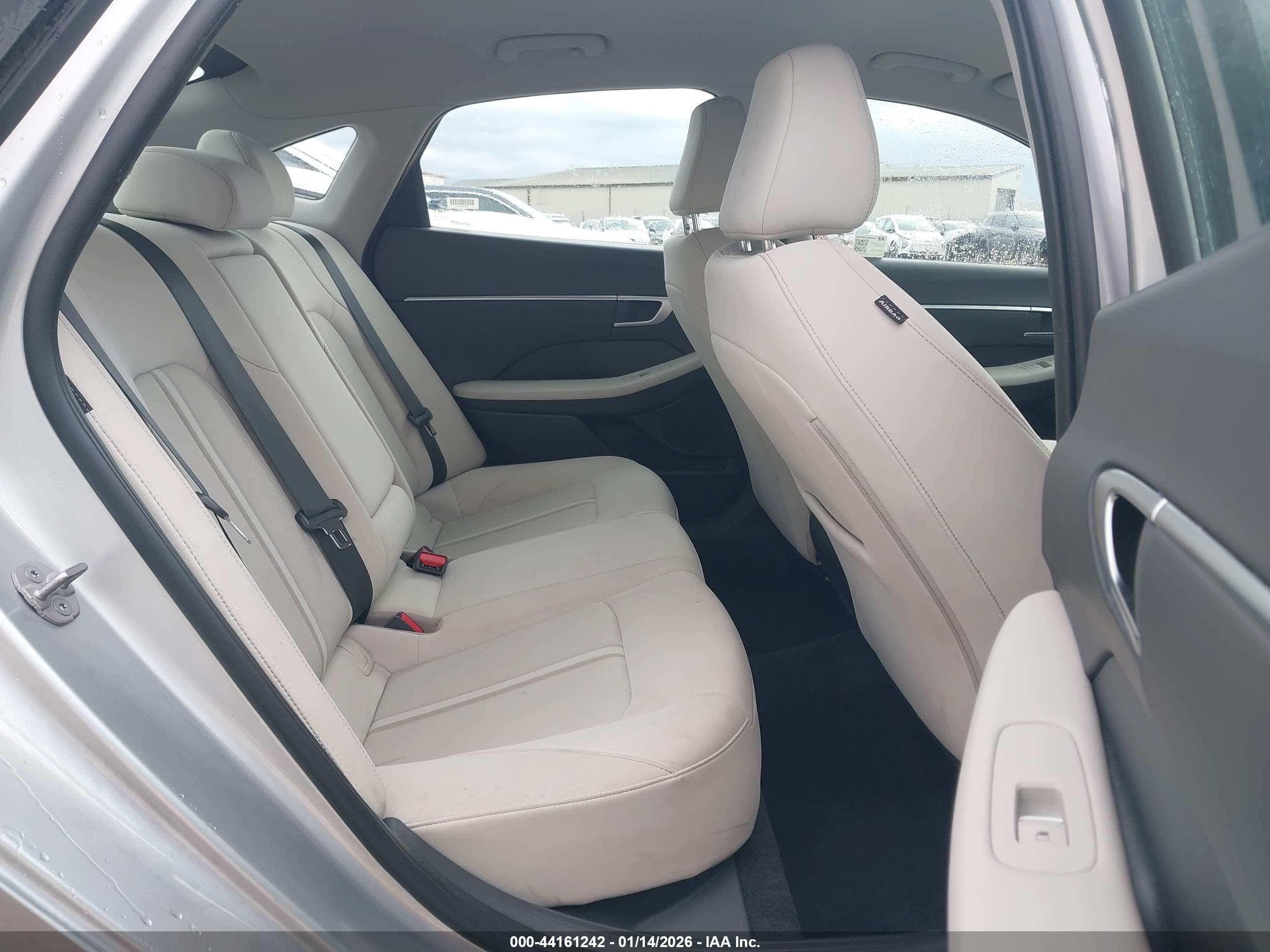 HYUNDAI SONATA image 8