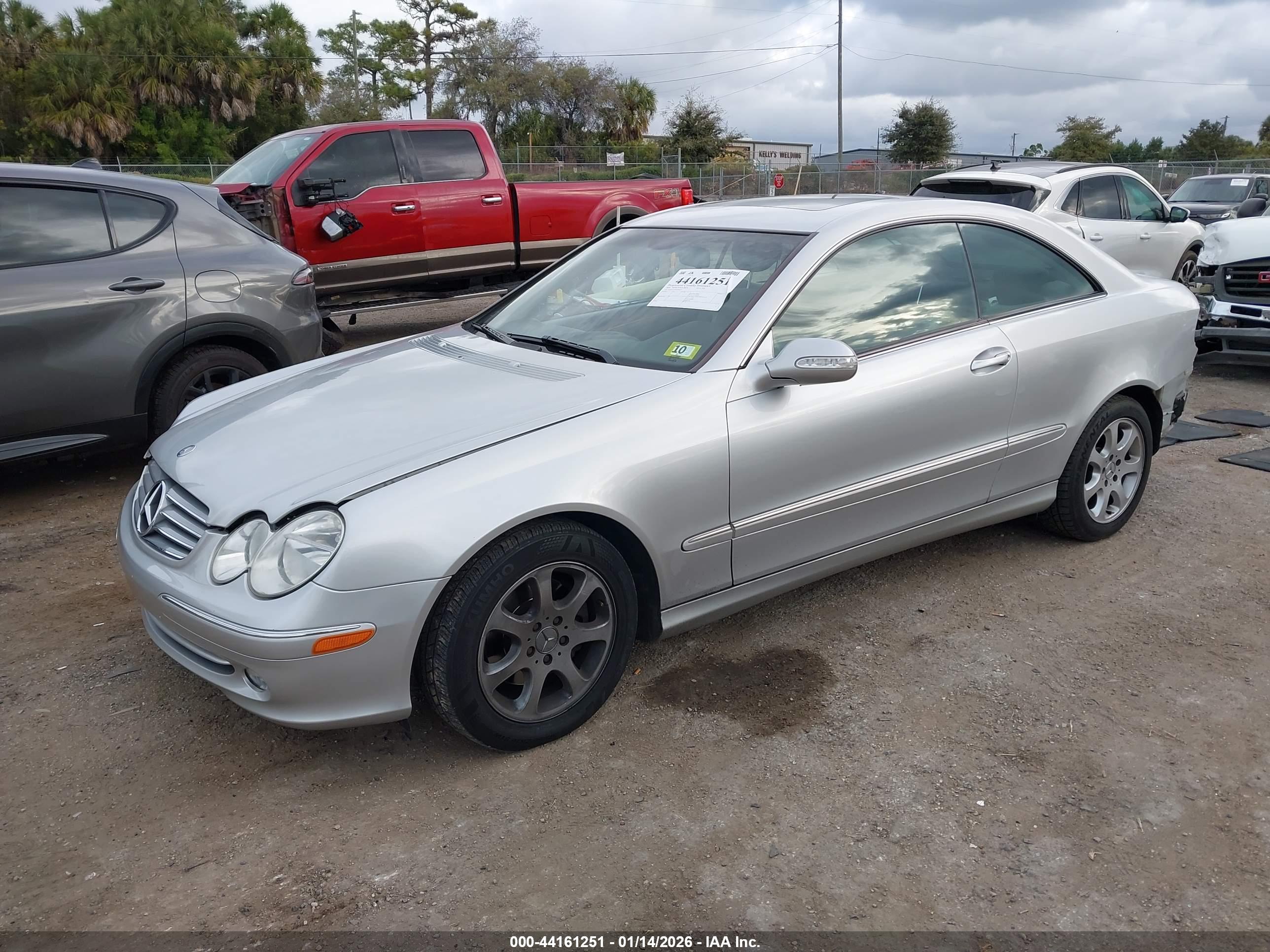 MERCEDES-BENZ CLK image 2