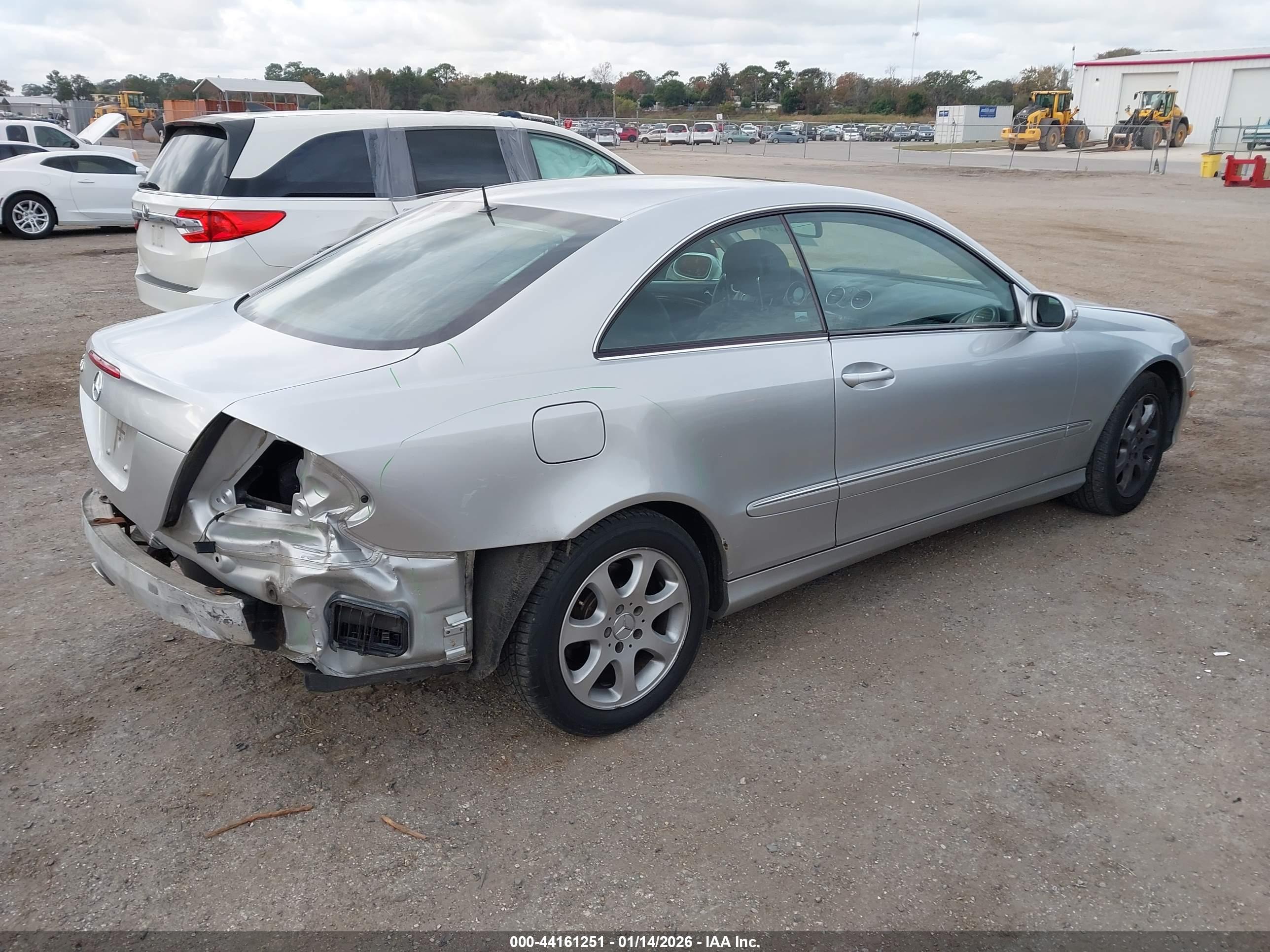 MERCEDES-BENZ CLK image 4