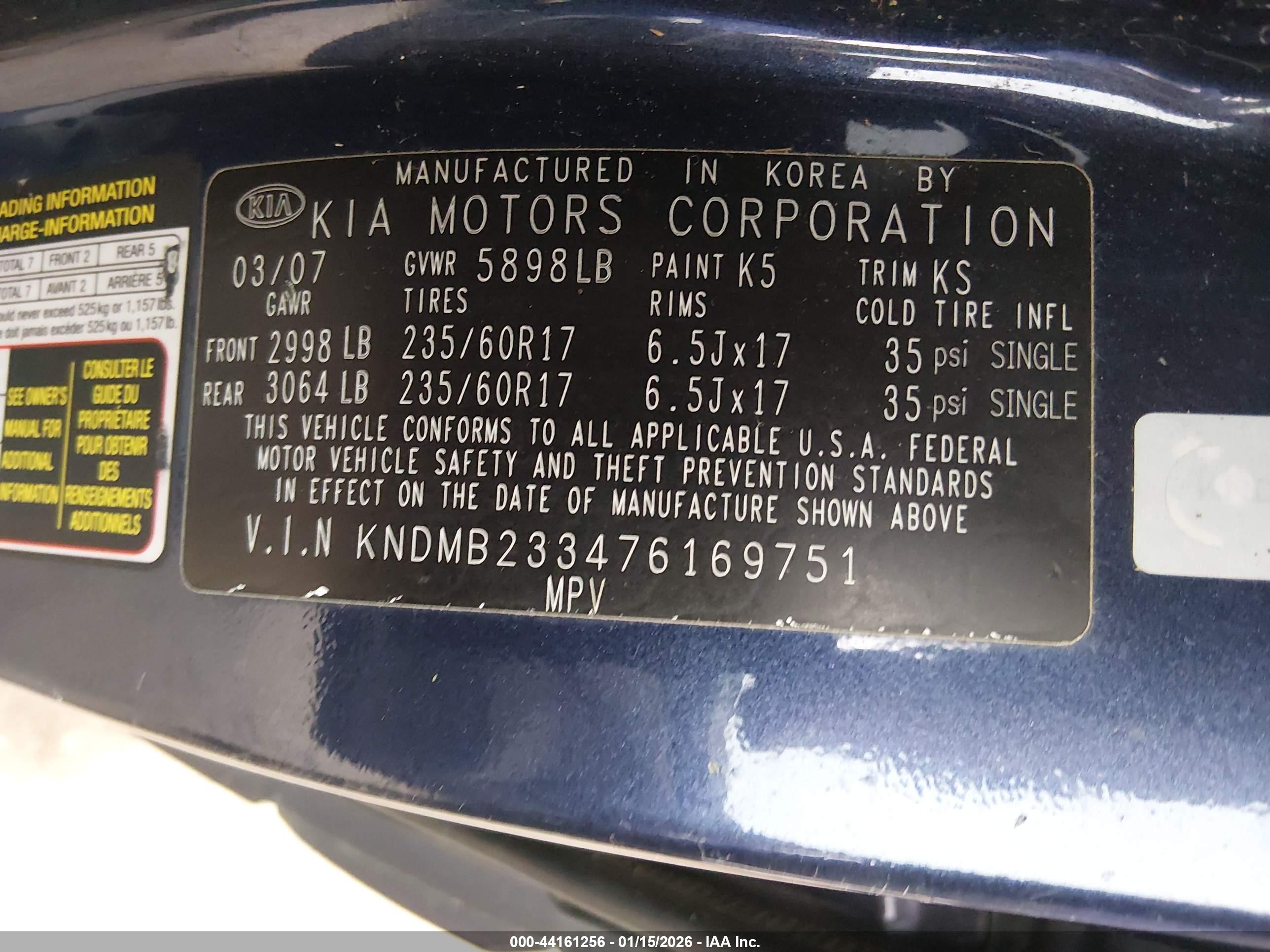 KIA SEDONA image 9