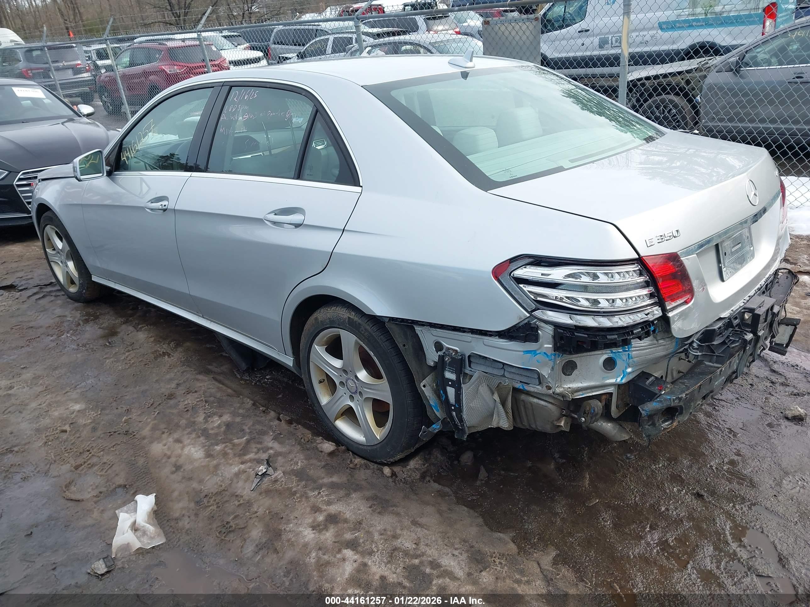 MERCEDES-BENZ E image 3