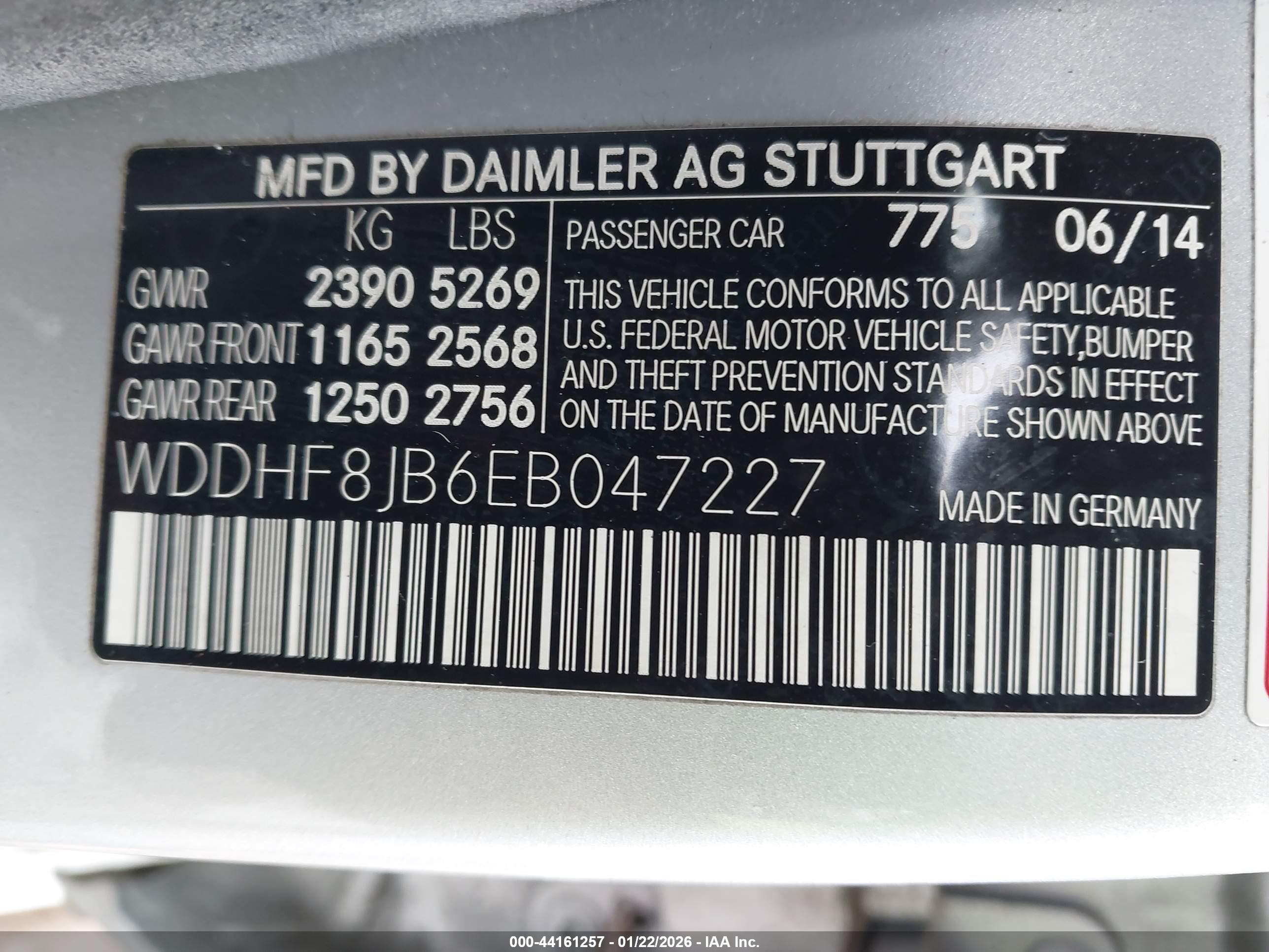 MERCEDES-BENZ E image 9