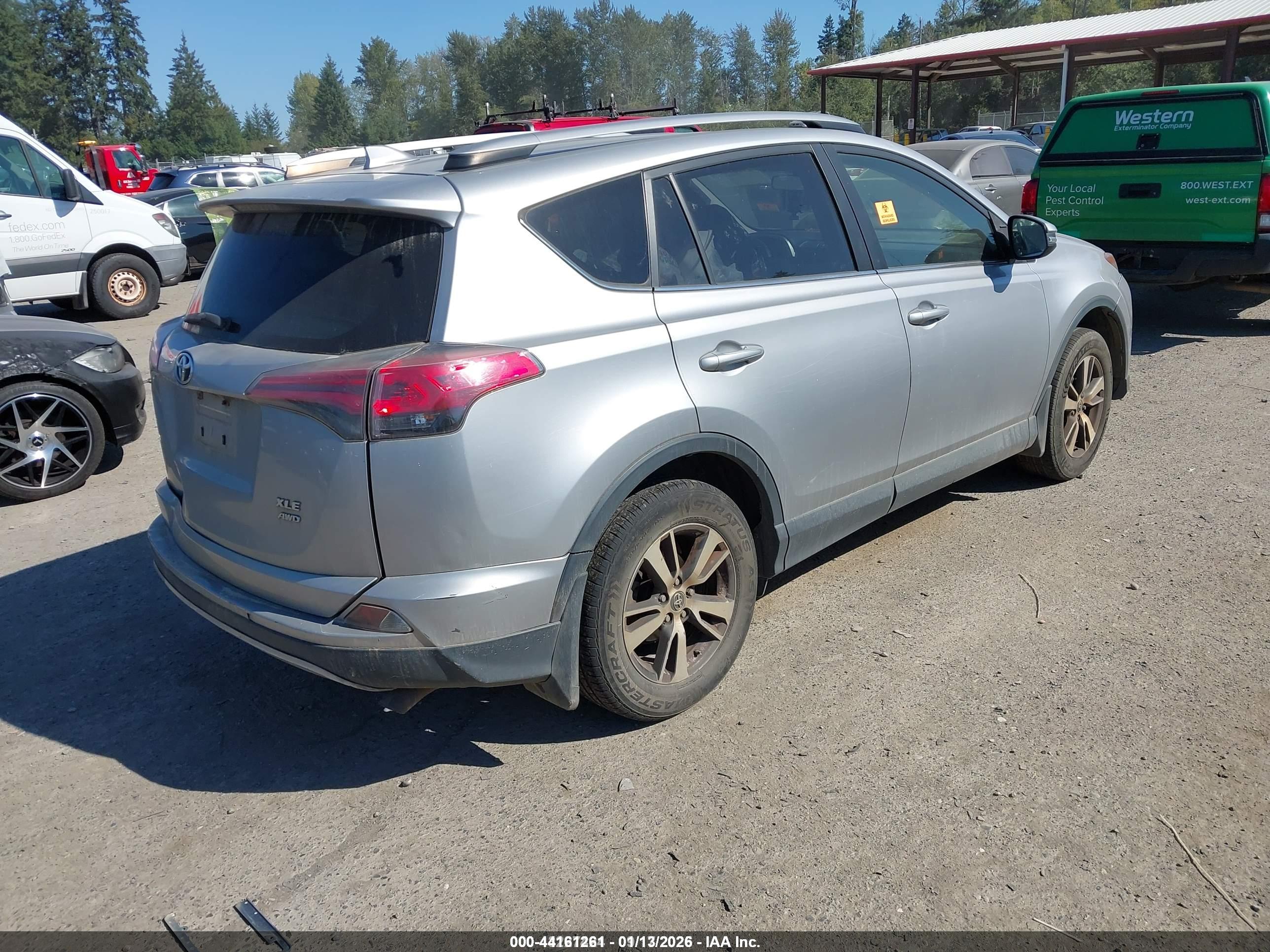 TOYOTA RAV4 image 4