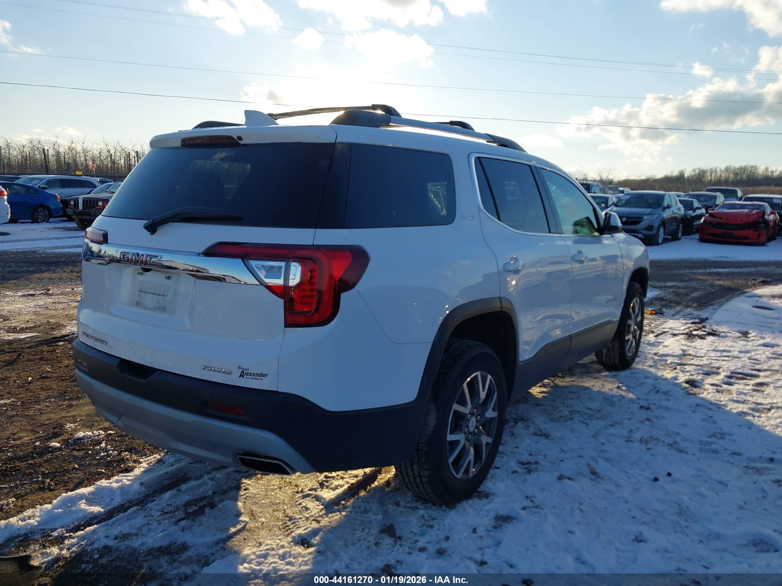 GMC ACADIA image 4