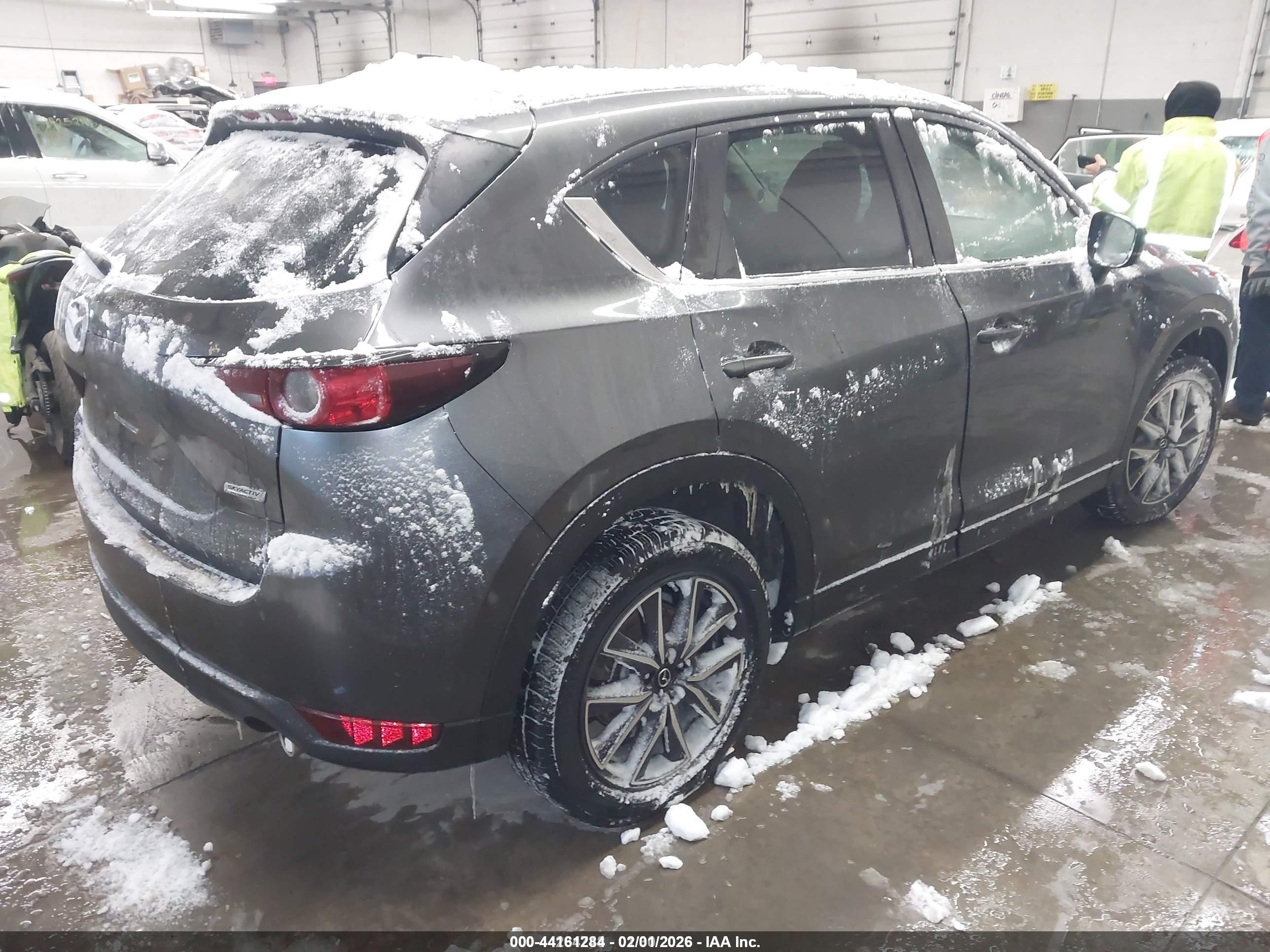 MAZDA CX-5 image 4