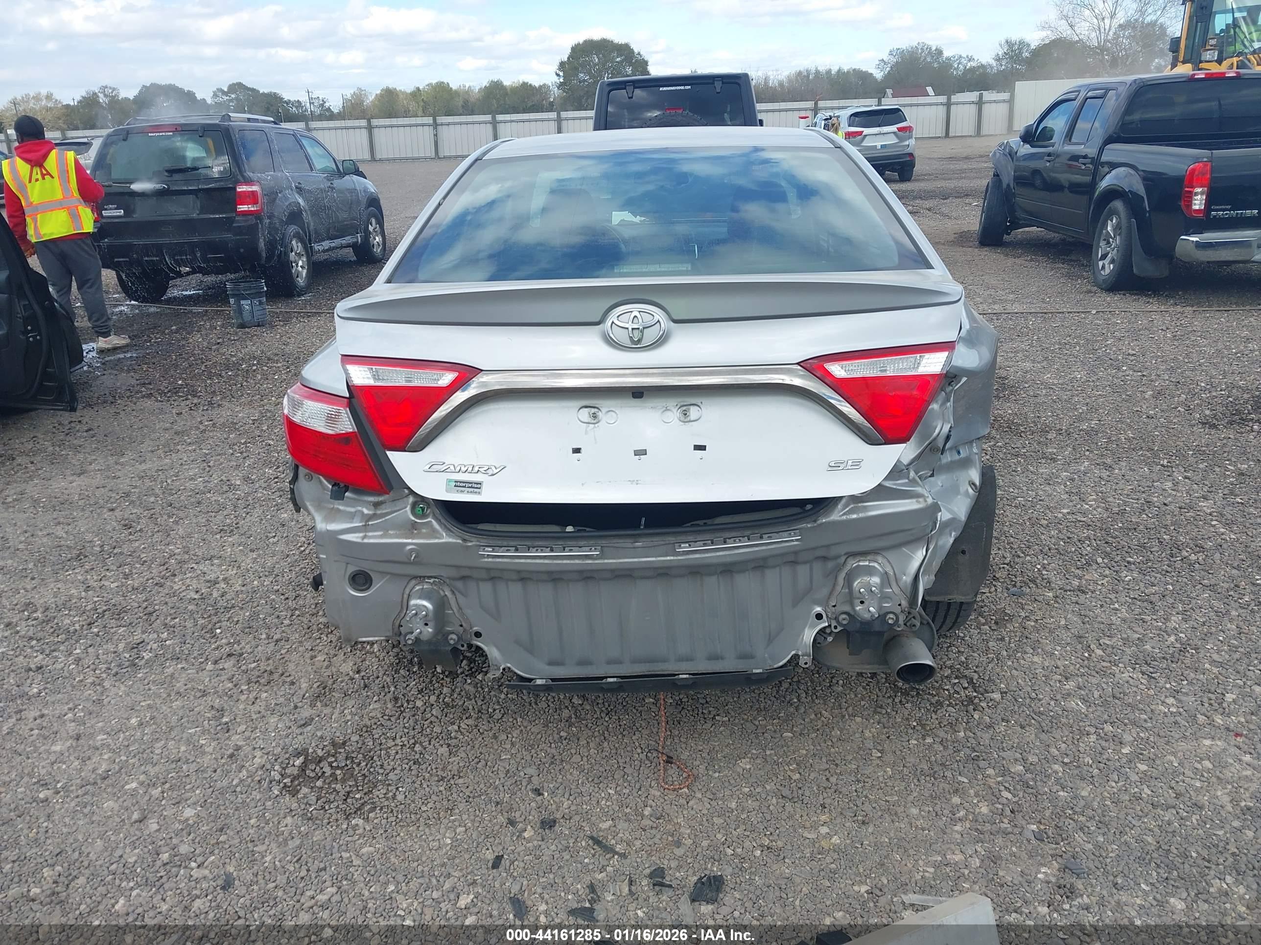 TOYOTA CAMRY image 6