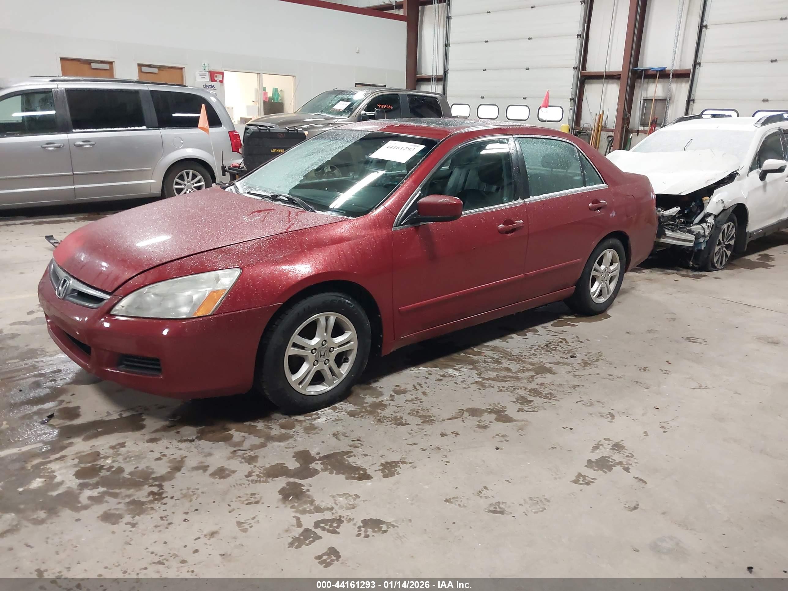 HONDA ACCORD image 2