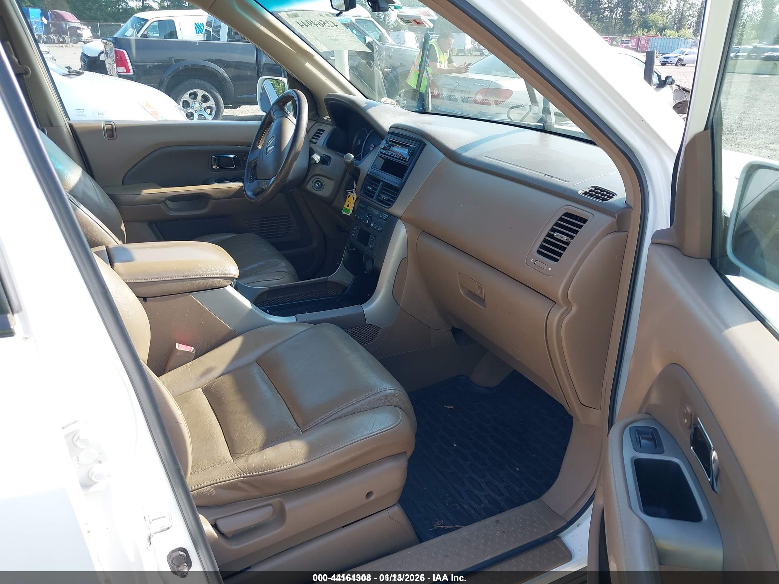 HONDA PILOT image 5