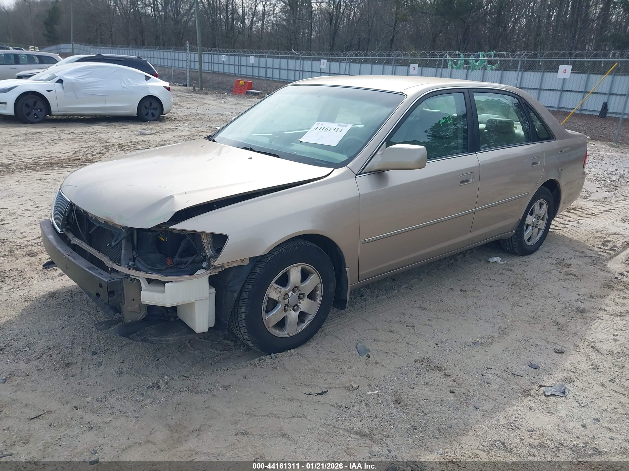 TOYOTA AVALON image 2