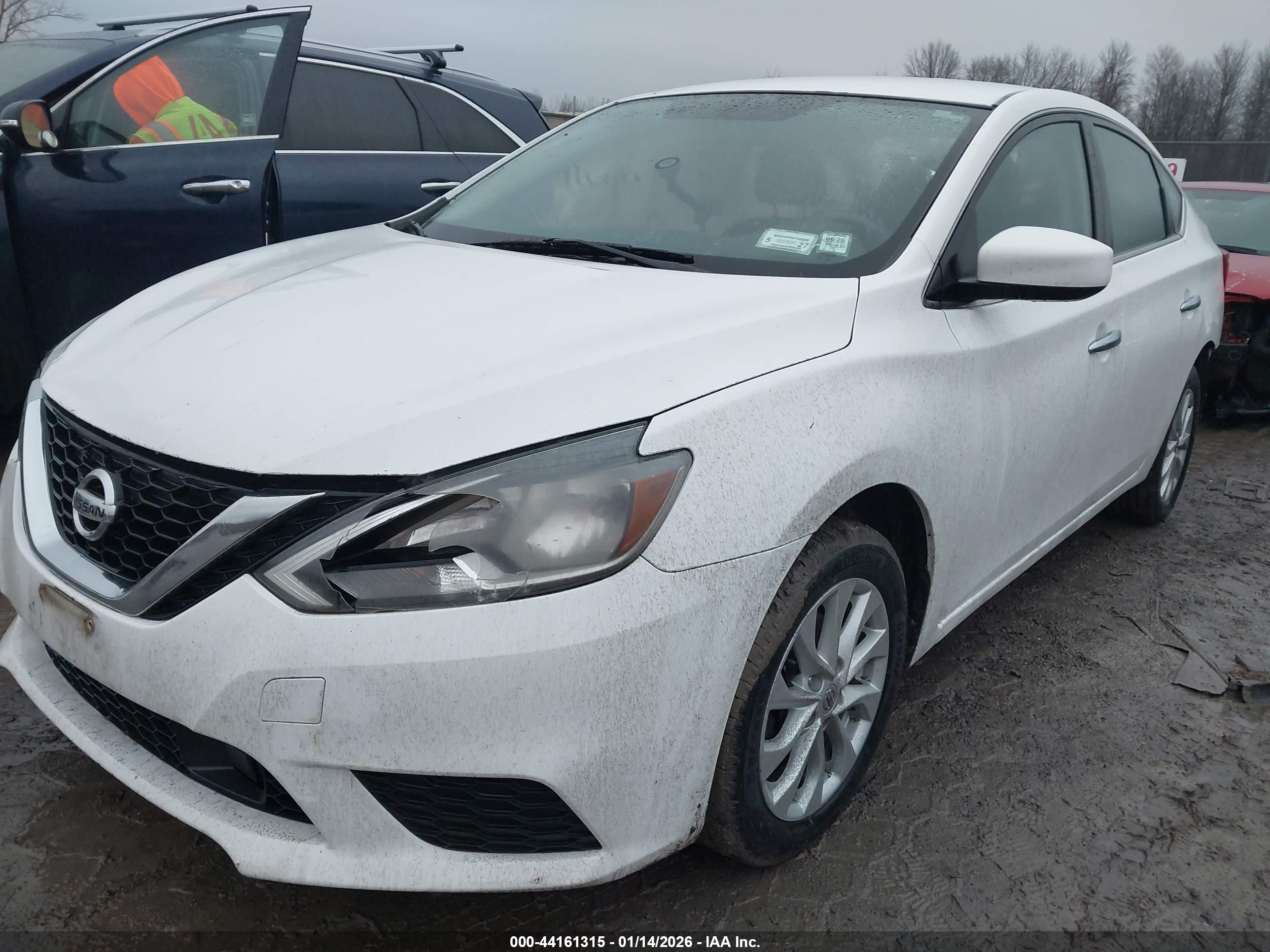 NISSAN SENTRA image 2