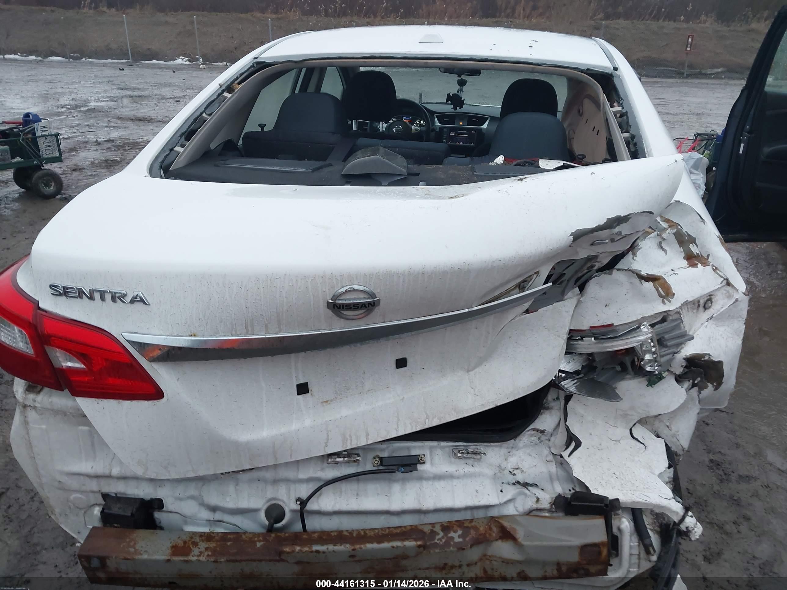 NISSAN SENTRA image 6