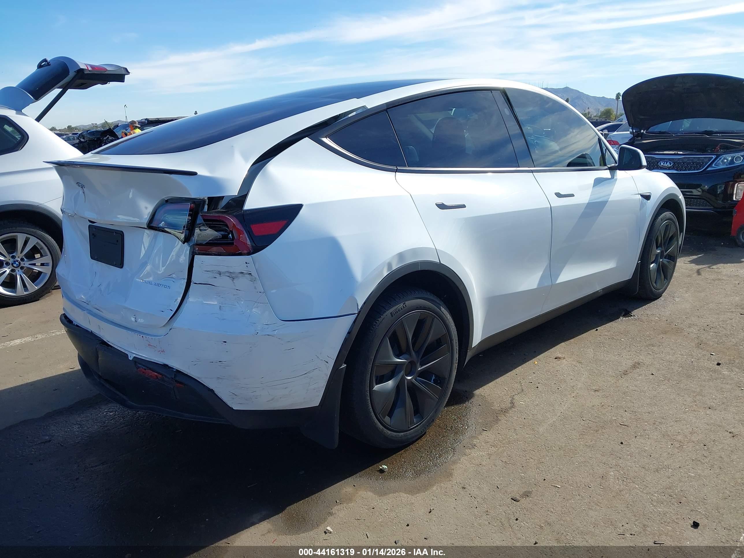 TESLA MODEL image 4
