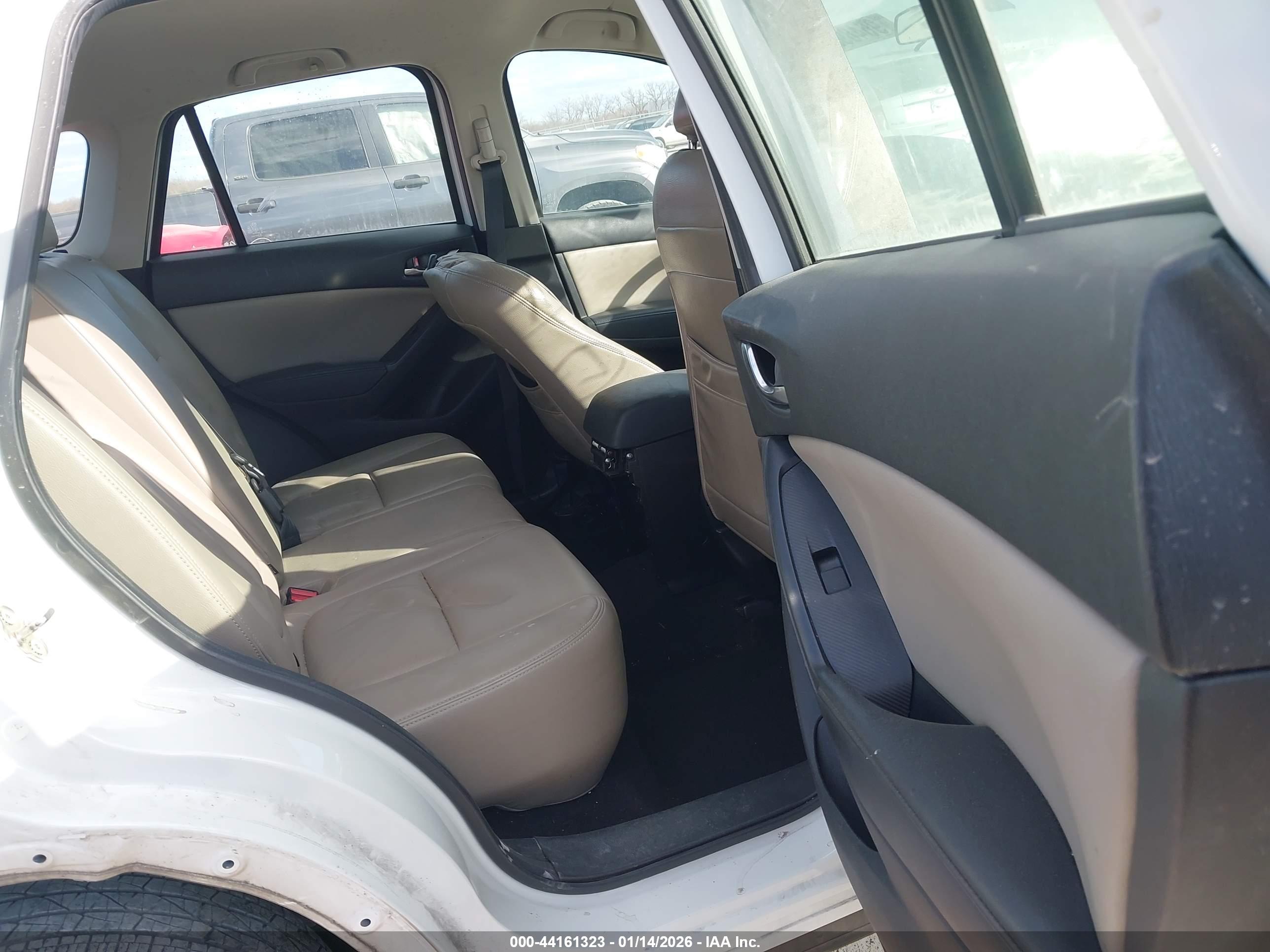 MAZDA CX-5 image 8