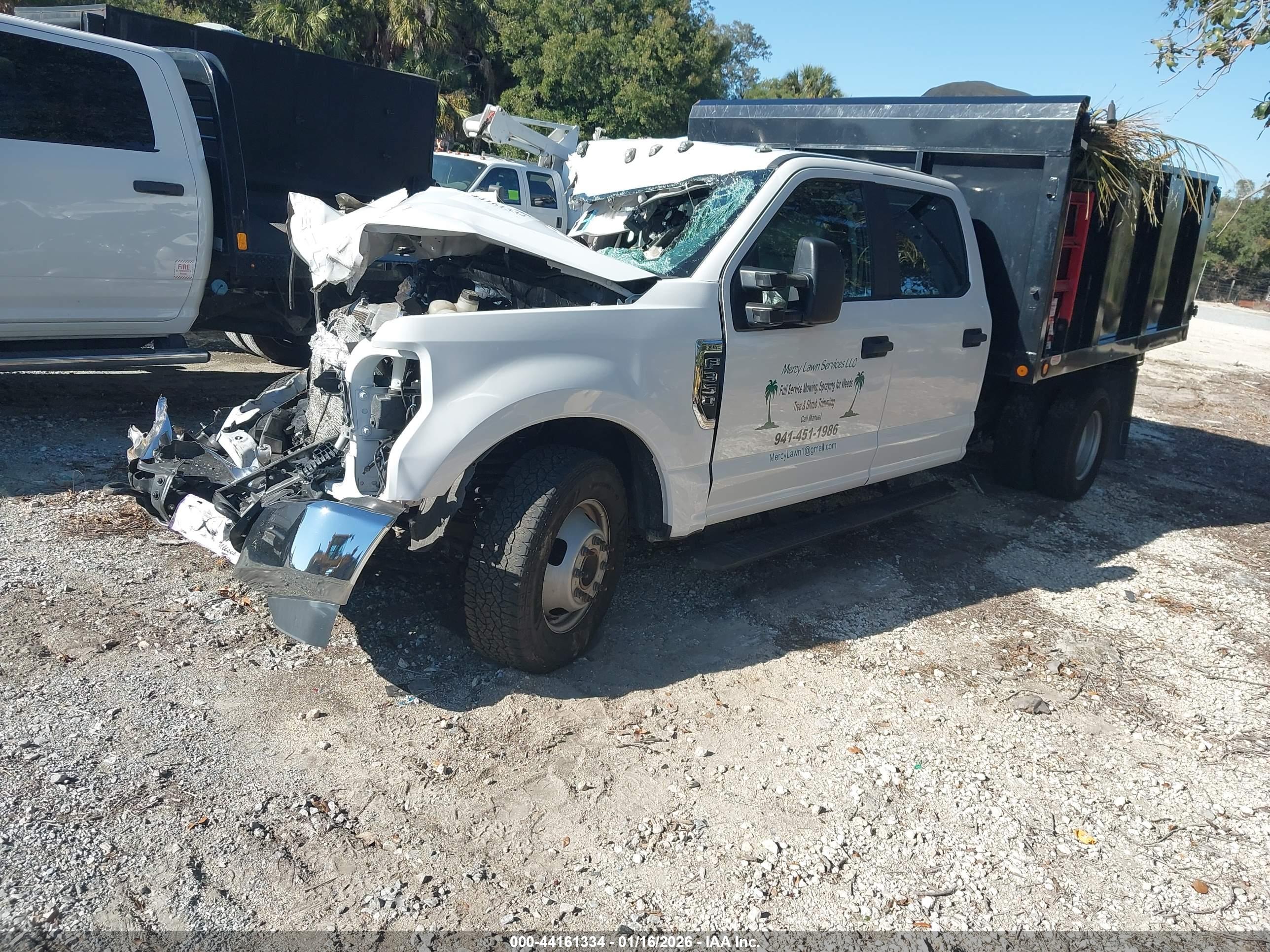 FORD F-350 image 2