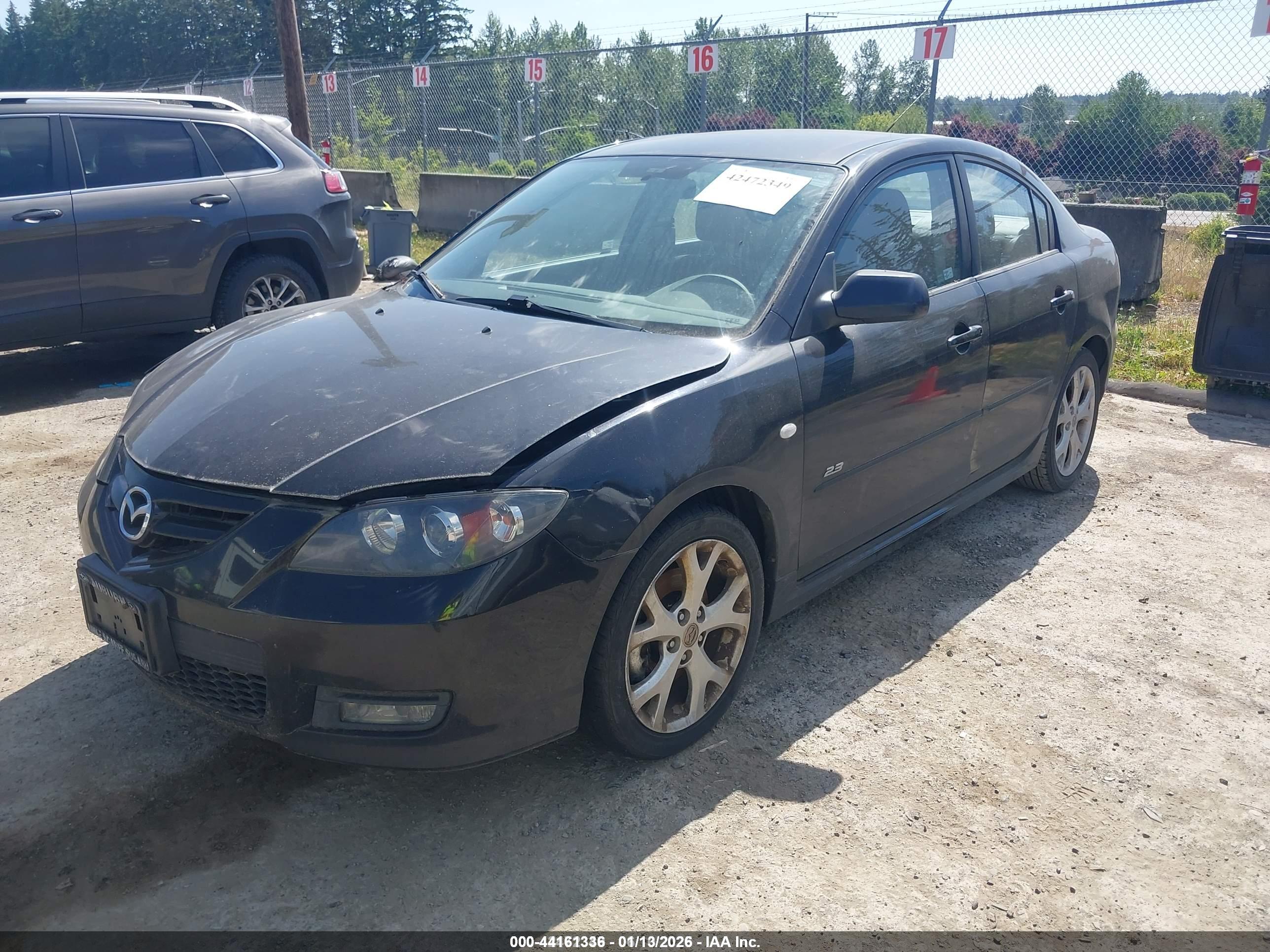 MAZDA MAZDA3 image 2
