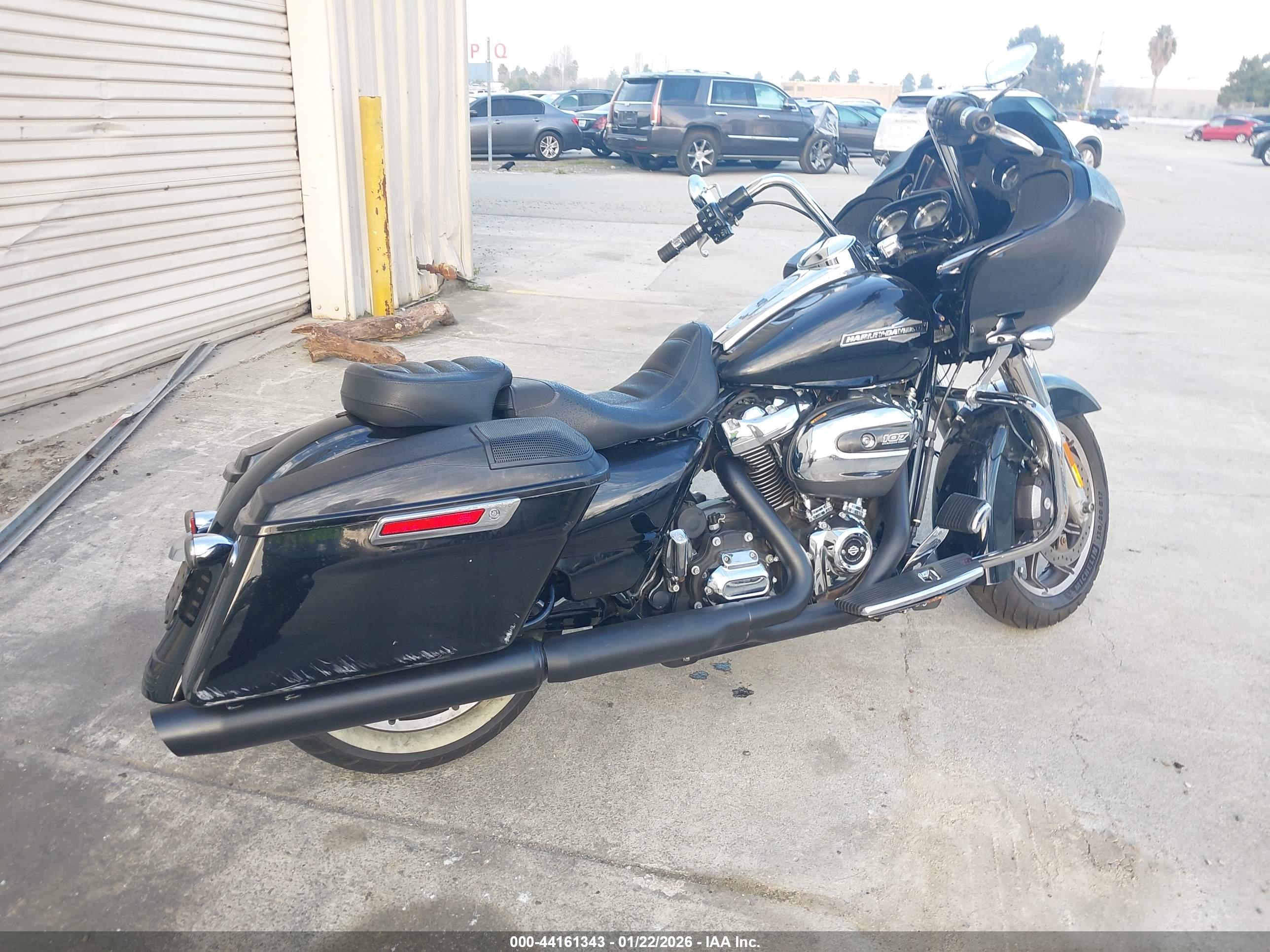 HARLEY-DAVIDSON FLTRX image 4
