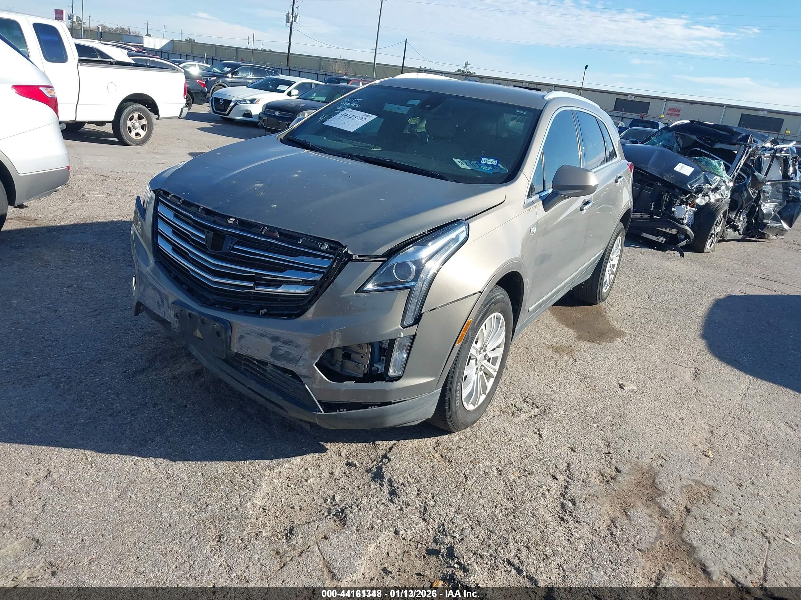 CADILLAC XT5 image 2