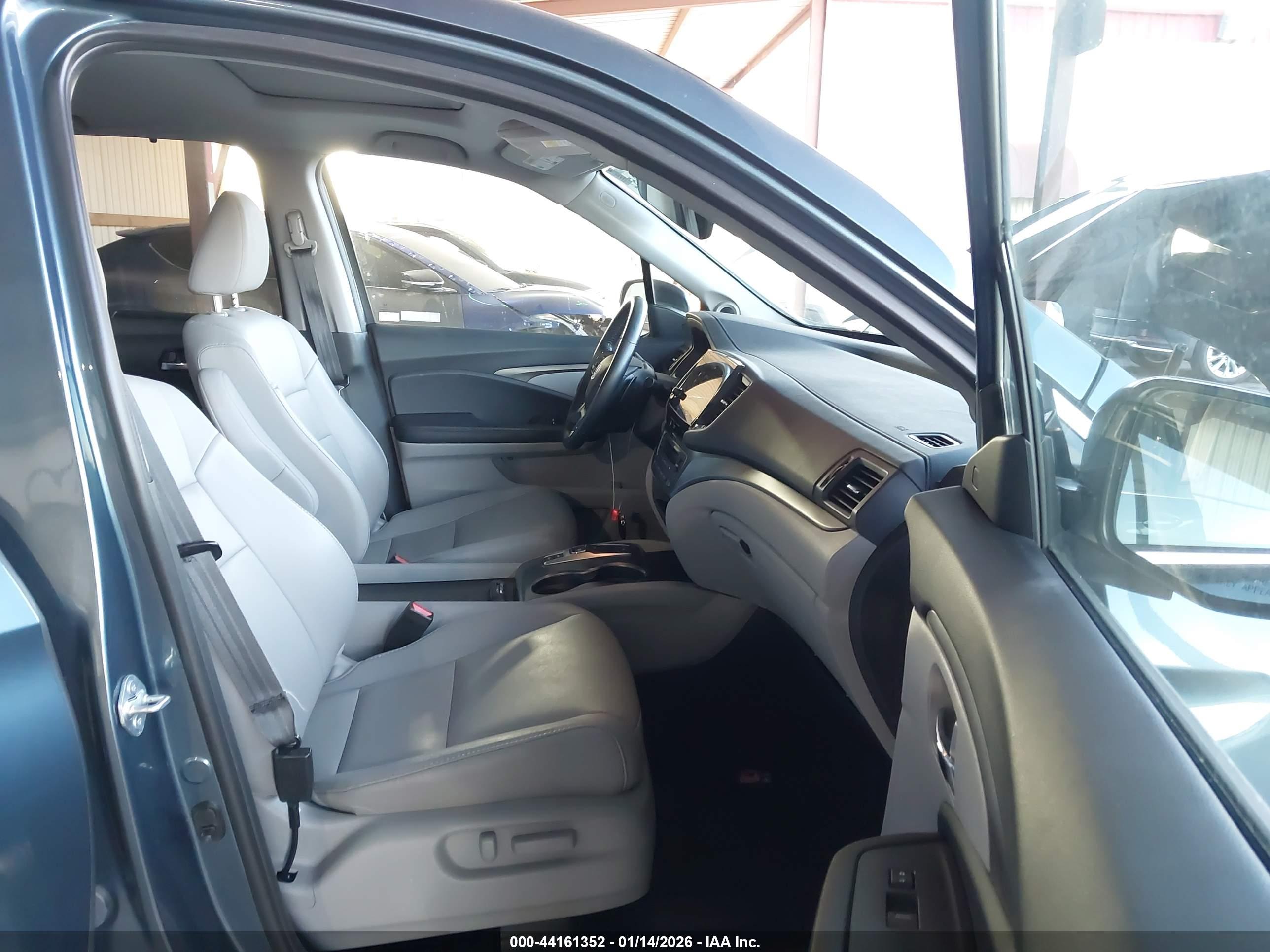 HONDA PILOT image 5