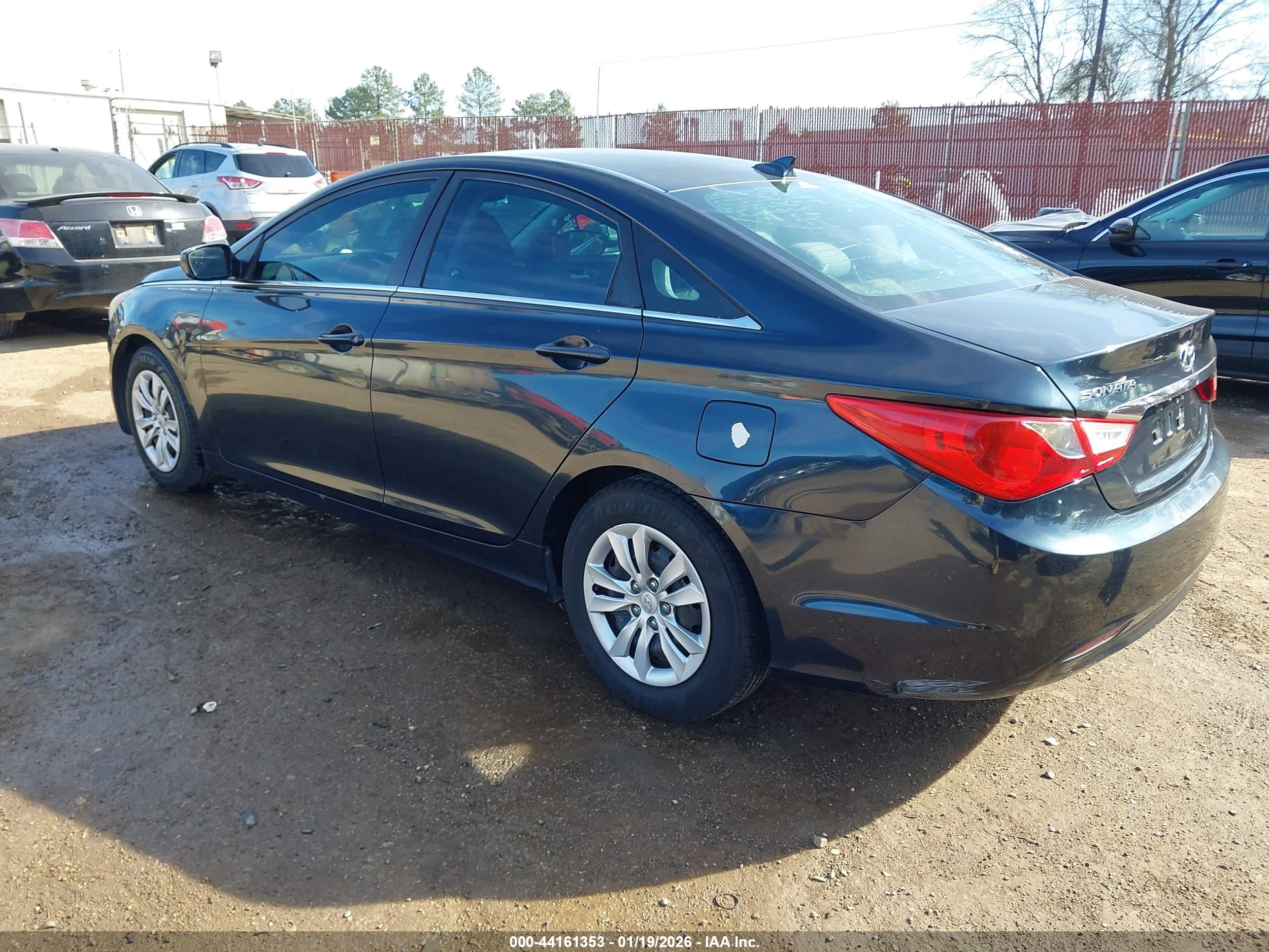 HYUNDAI SONATA image 3