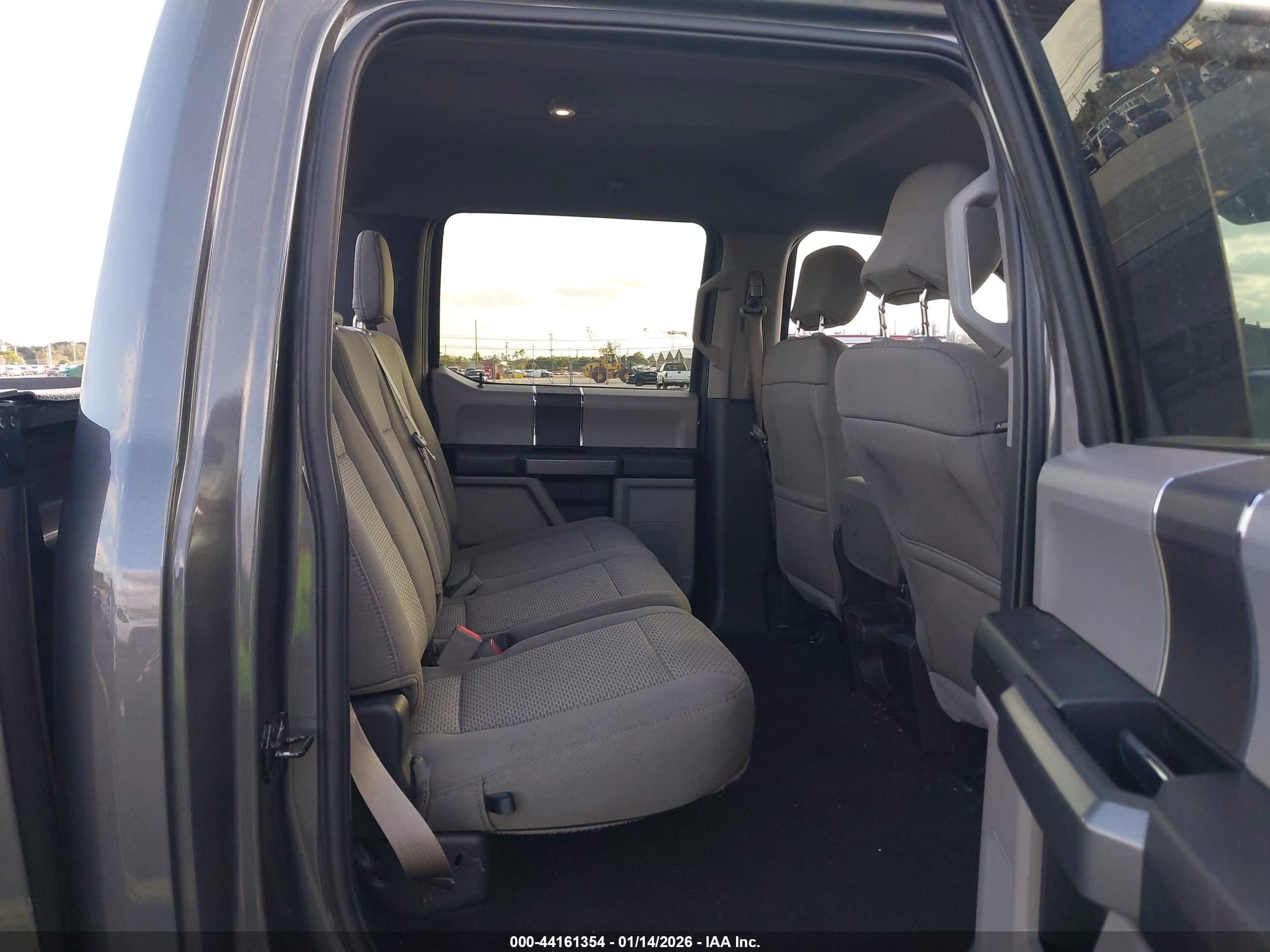 FORD F-150 image 8
