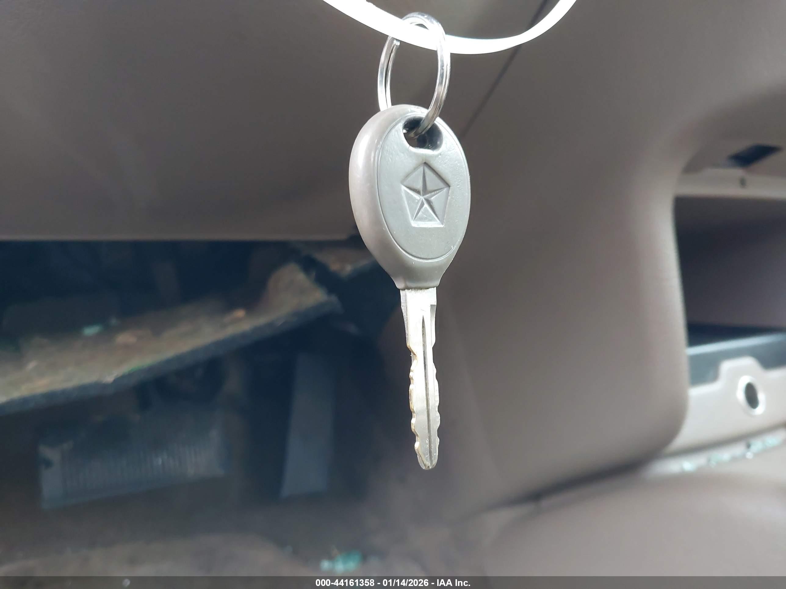 CHRYSLER SEBRING image 11