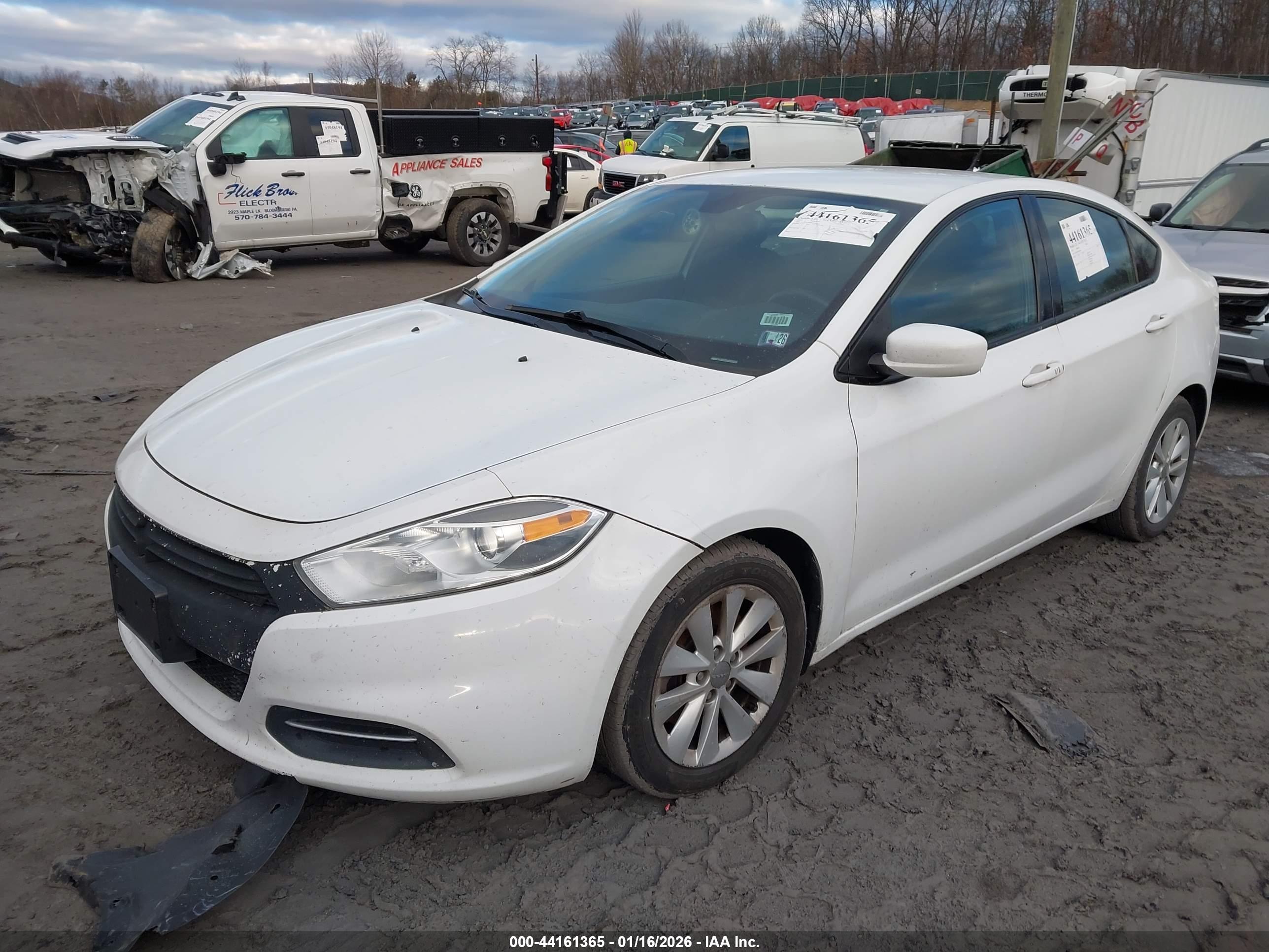 DODGE DART image 2