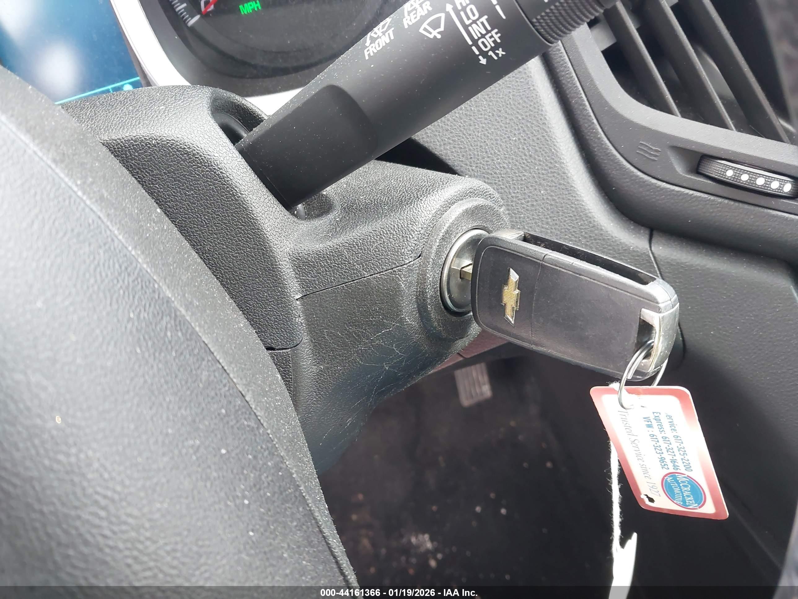 CHEVROLET EQUINOX image 11