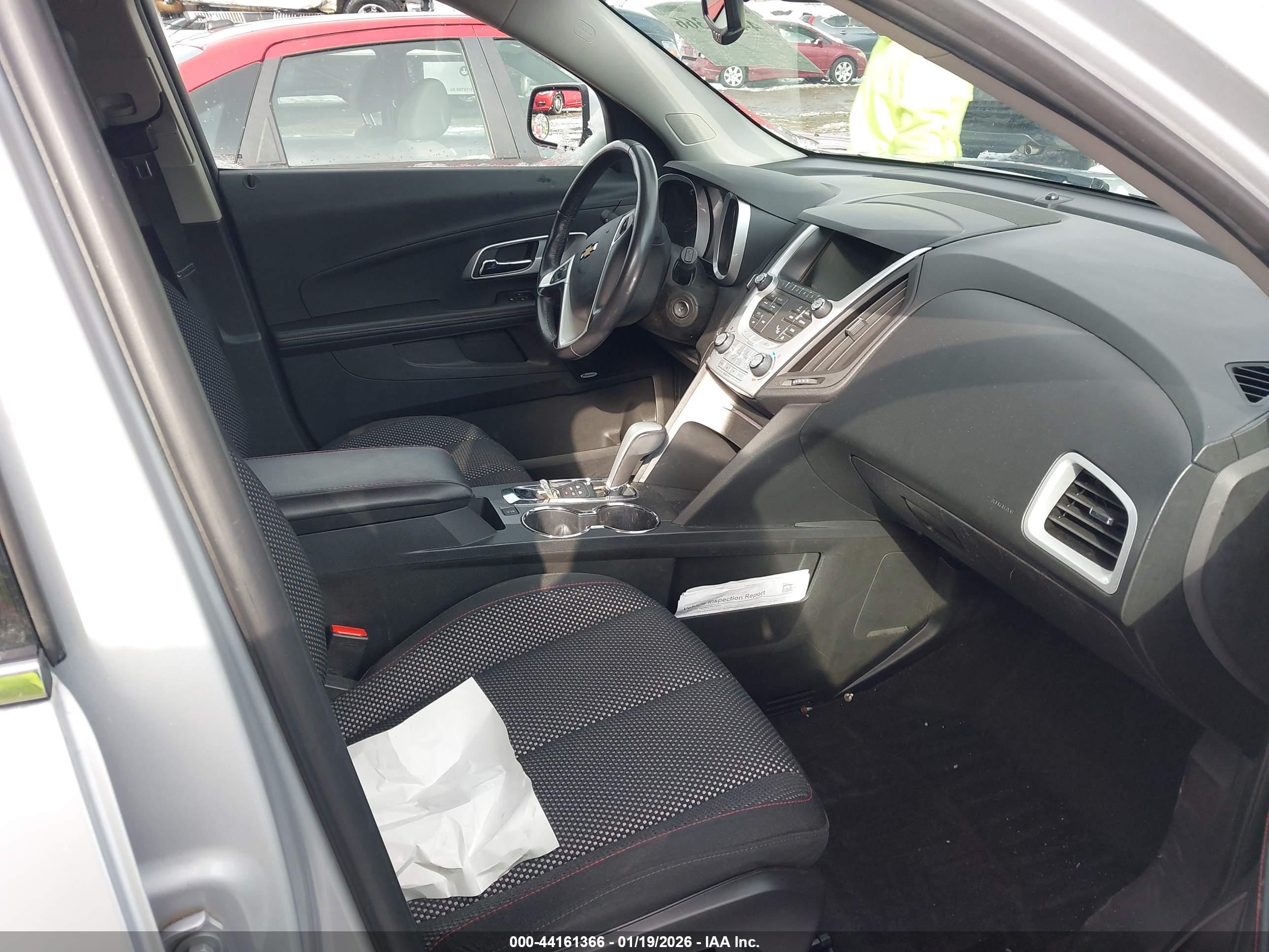 CHEVROLET EQUINOX image 5