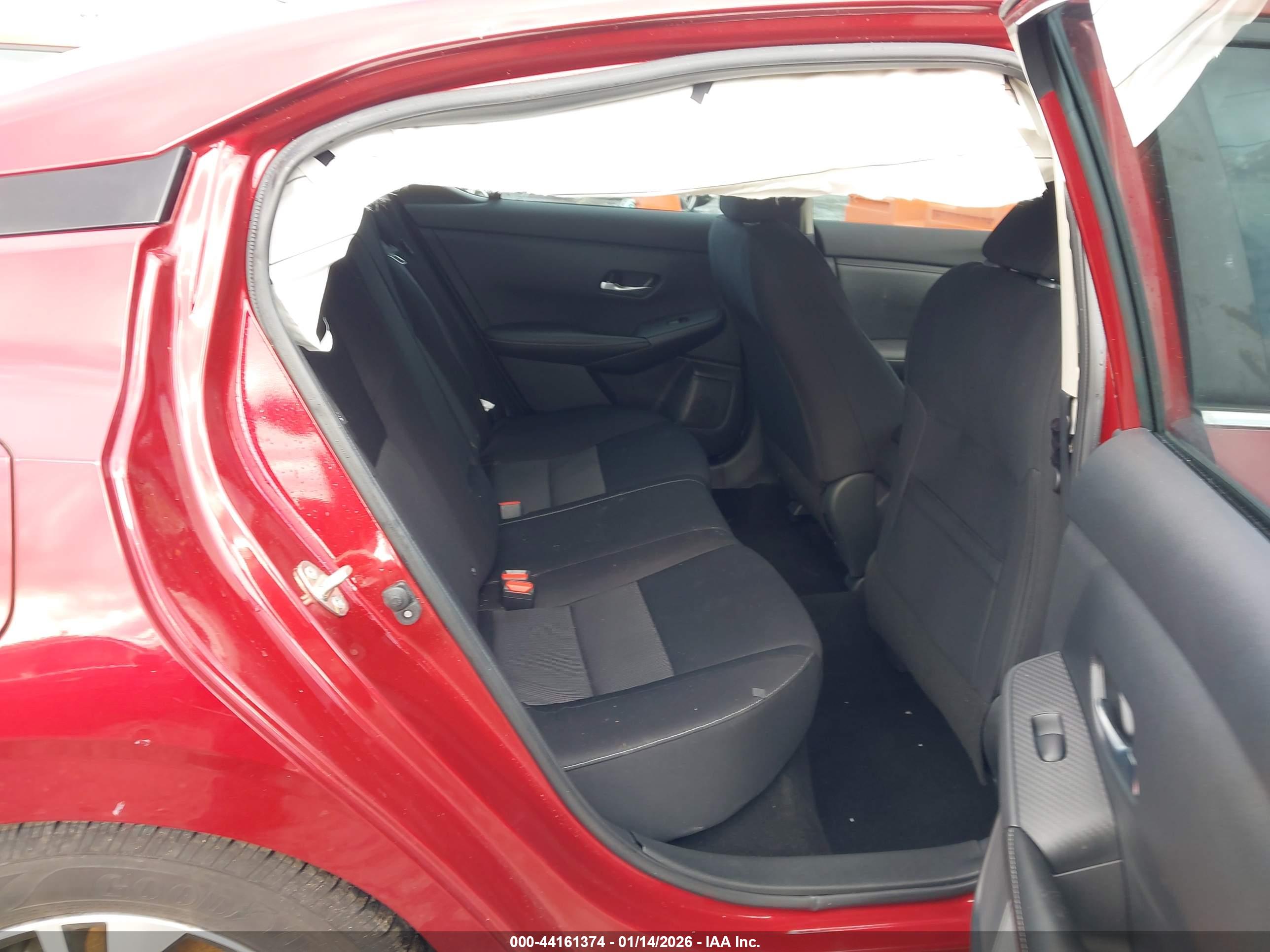 NISSAN SENTRA image 8