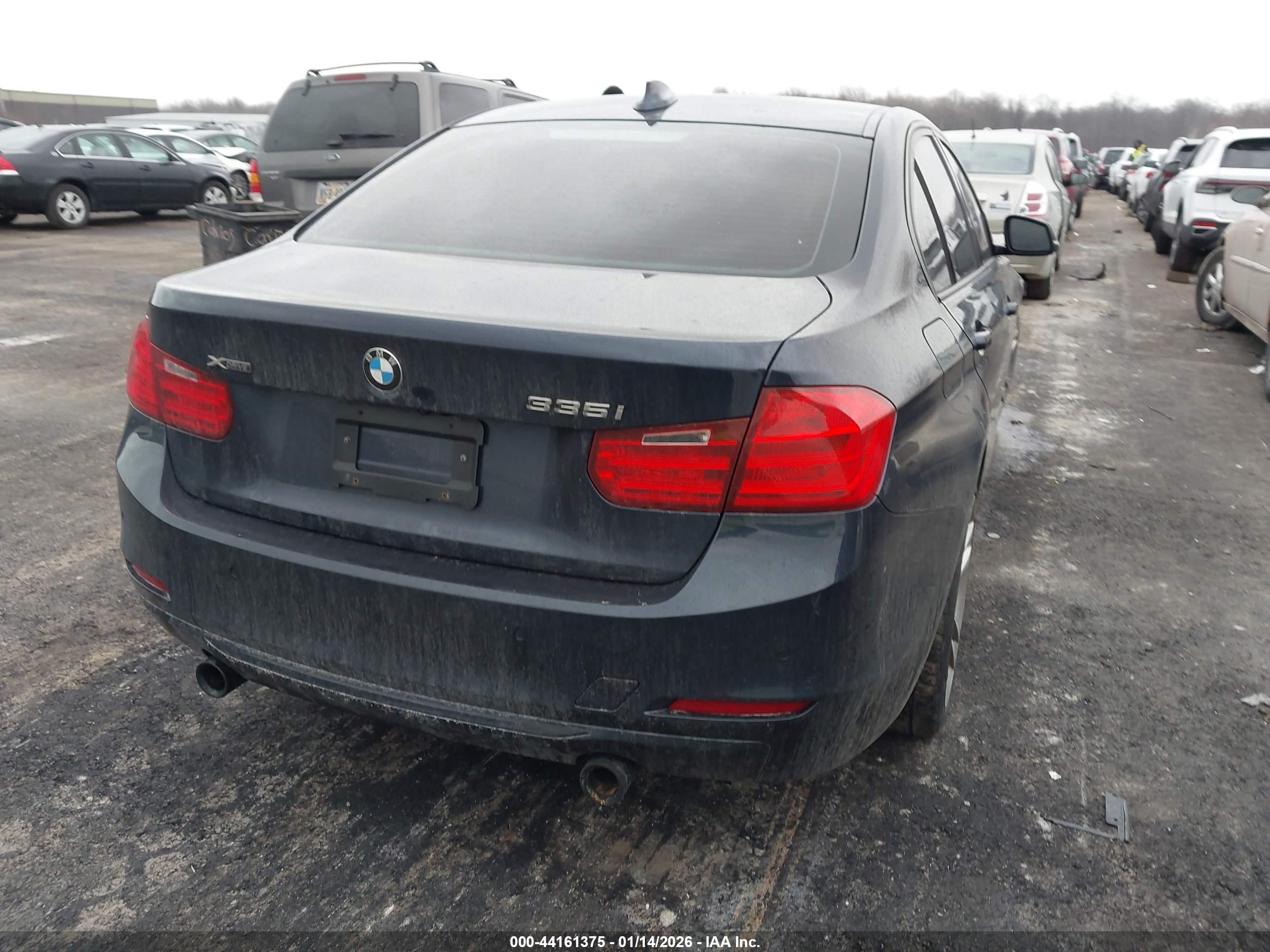 BMW 335I image 4
