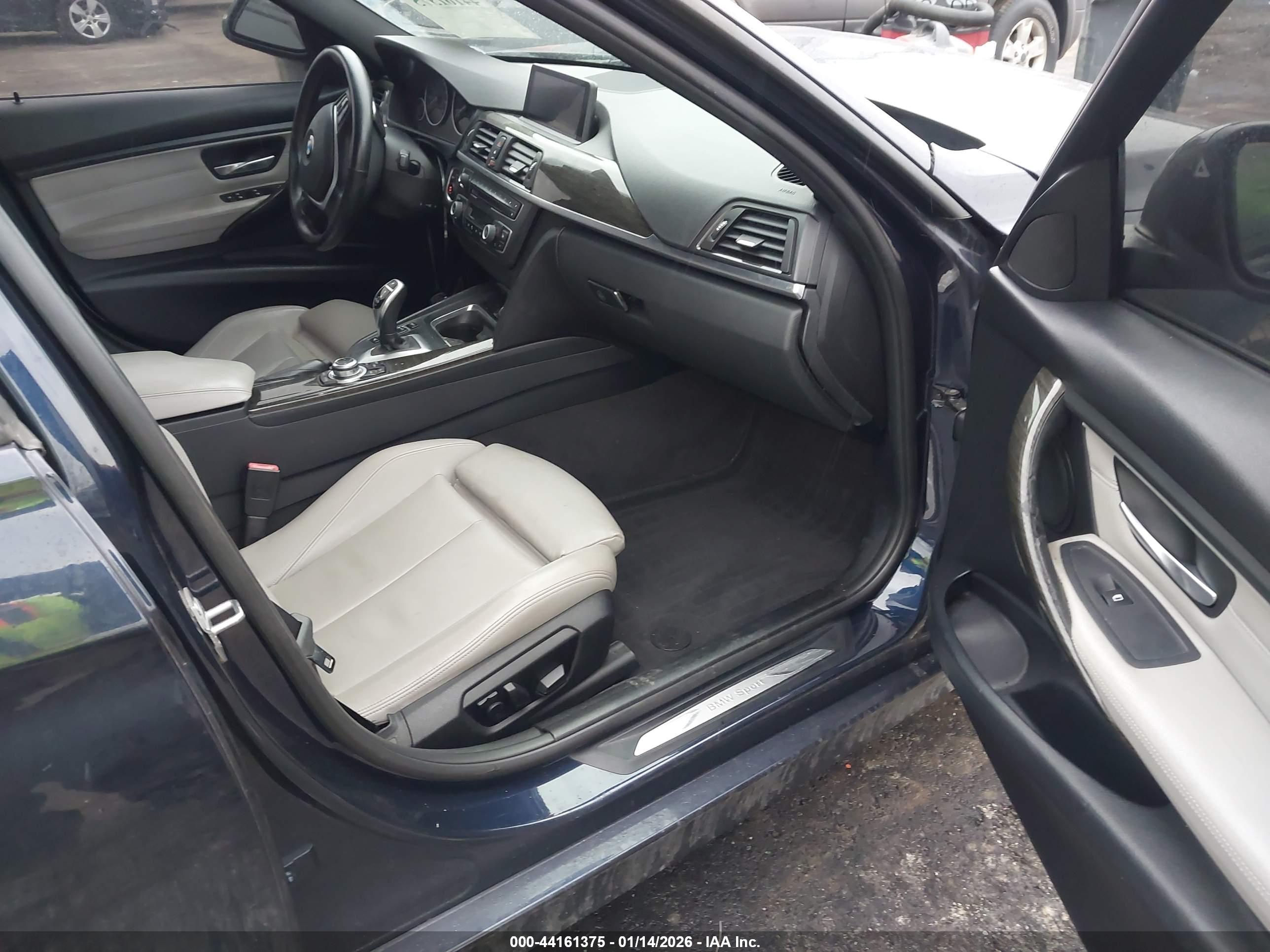 BMW 335I image 5