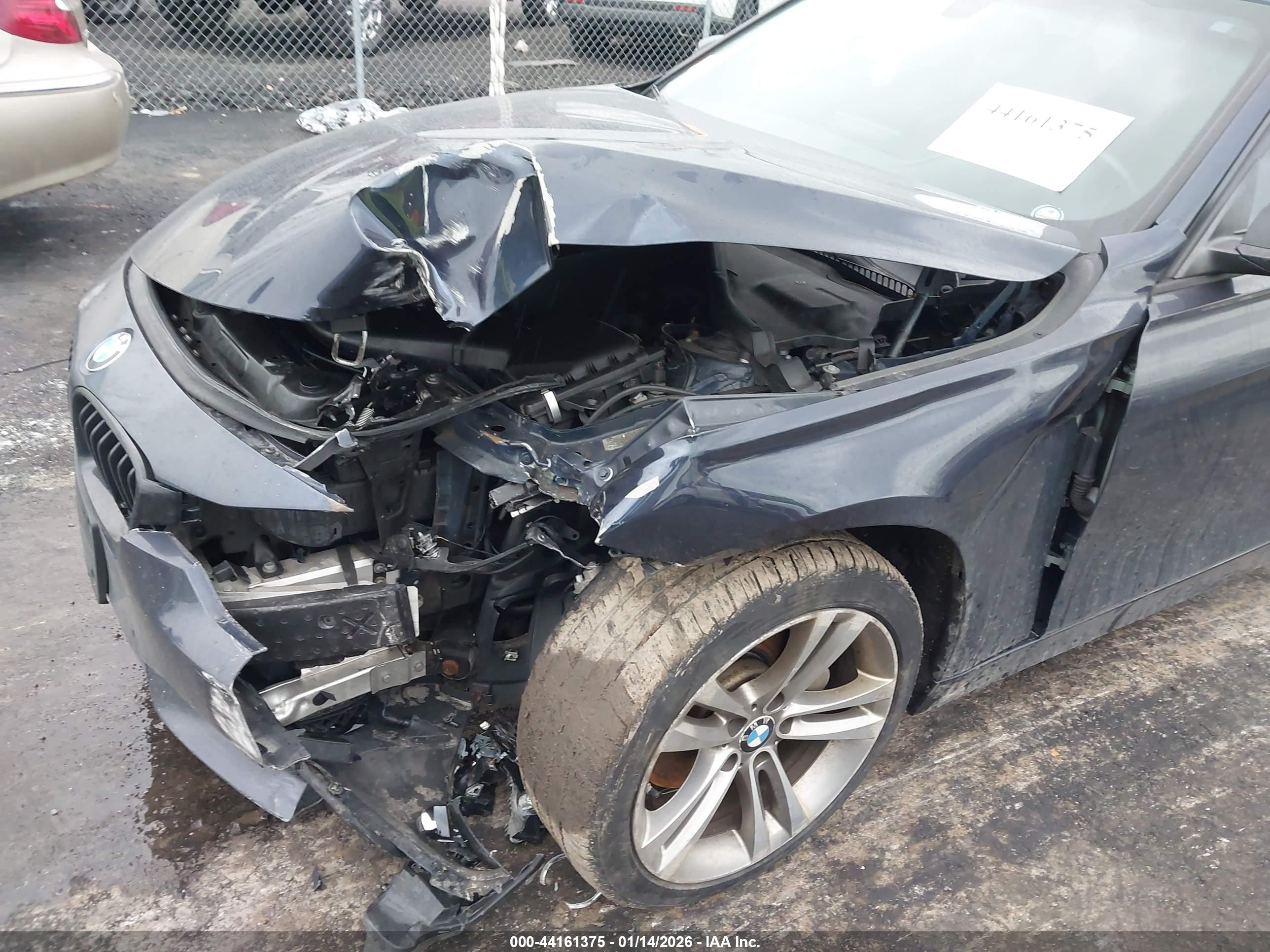 BMW 335I image 6