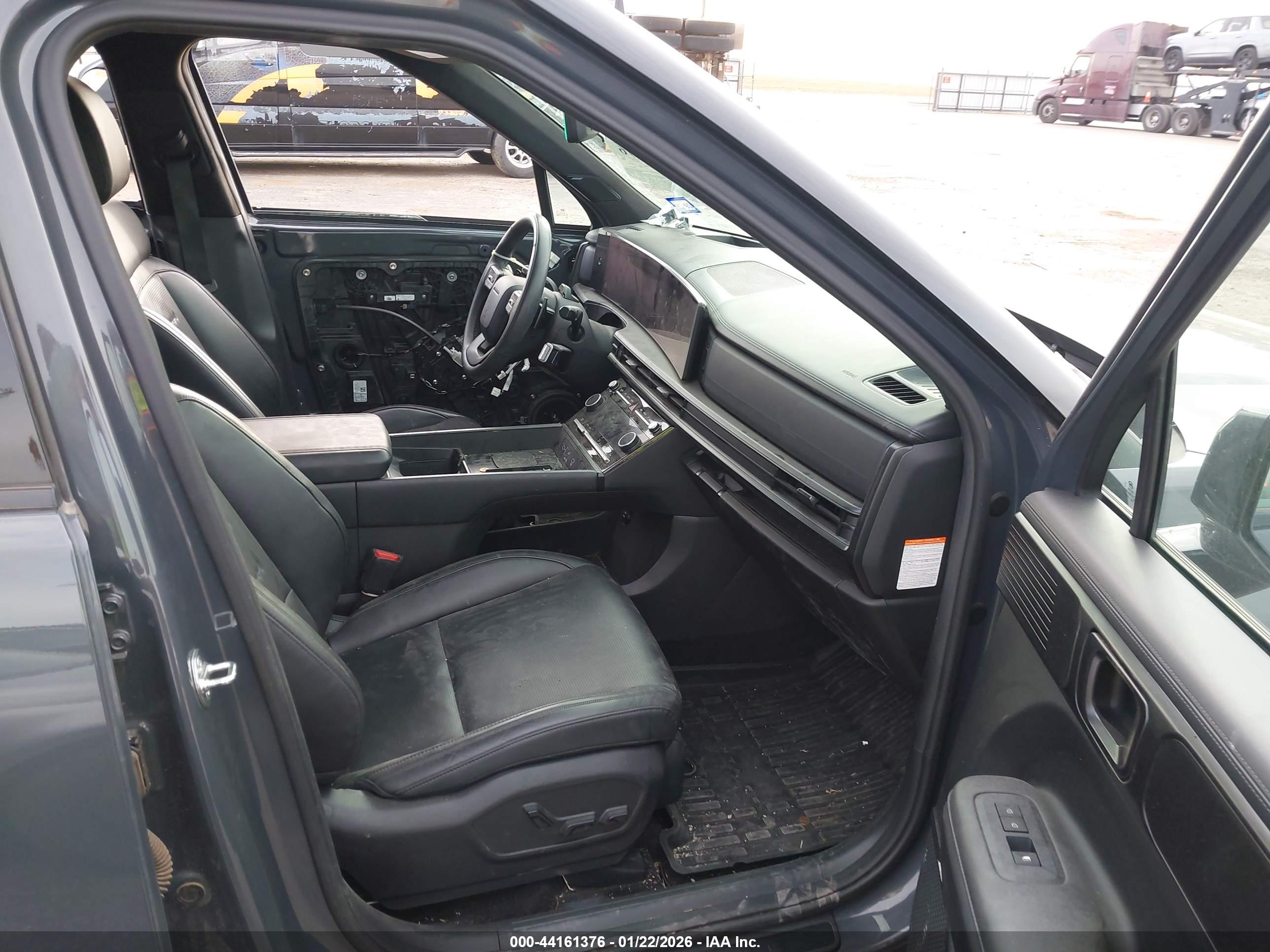 HYUNDAI SANTA image 5