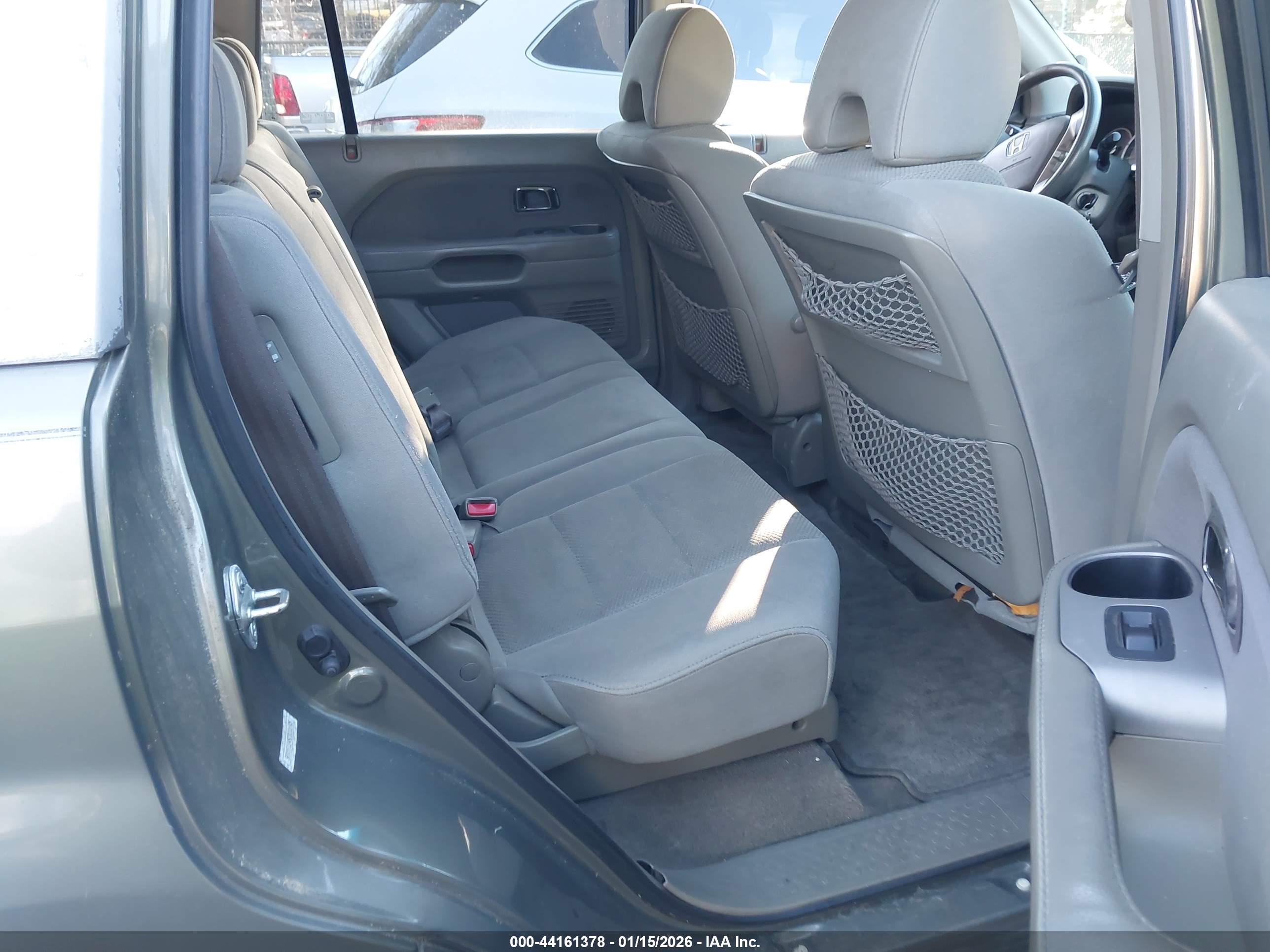 HONDA PILOT image 8