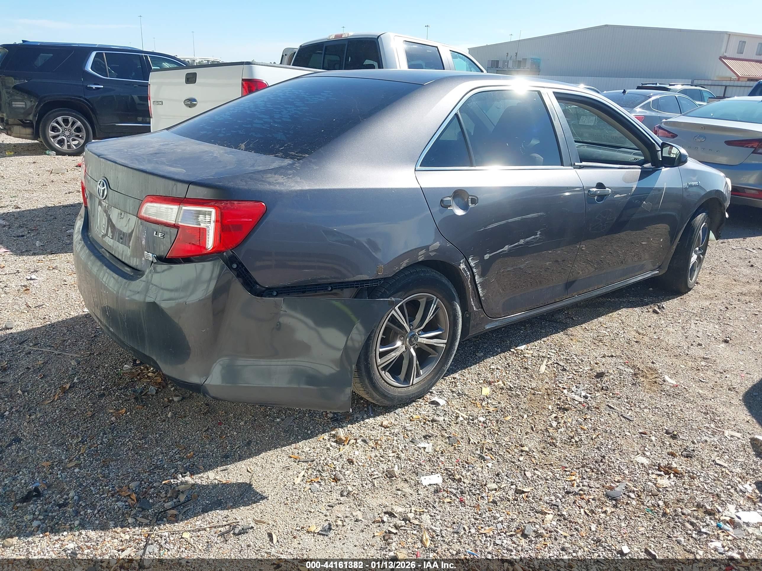 TOYOTA CAMRY image 4