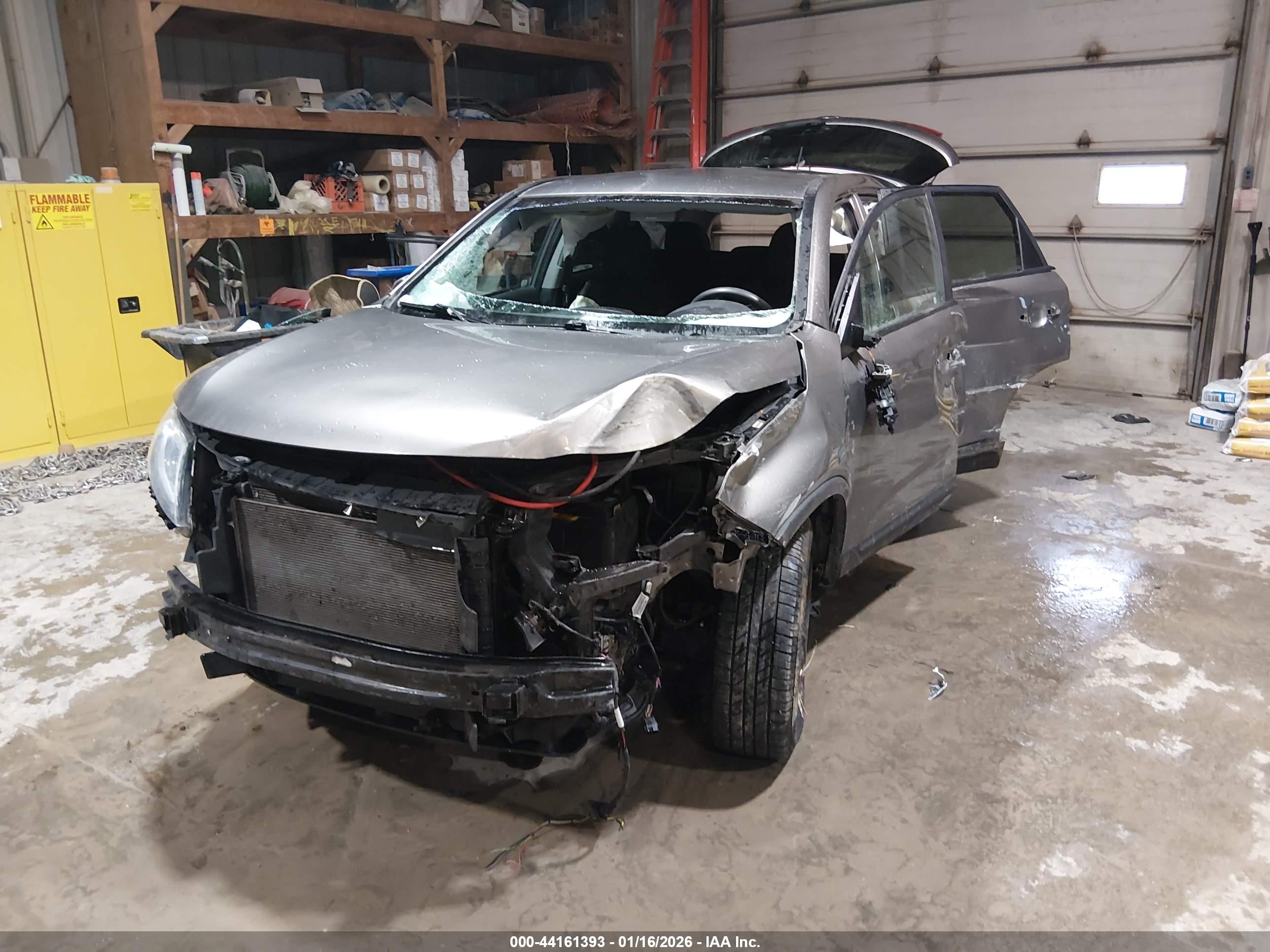 KIA SORENTO image 2
