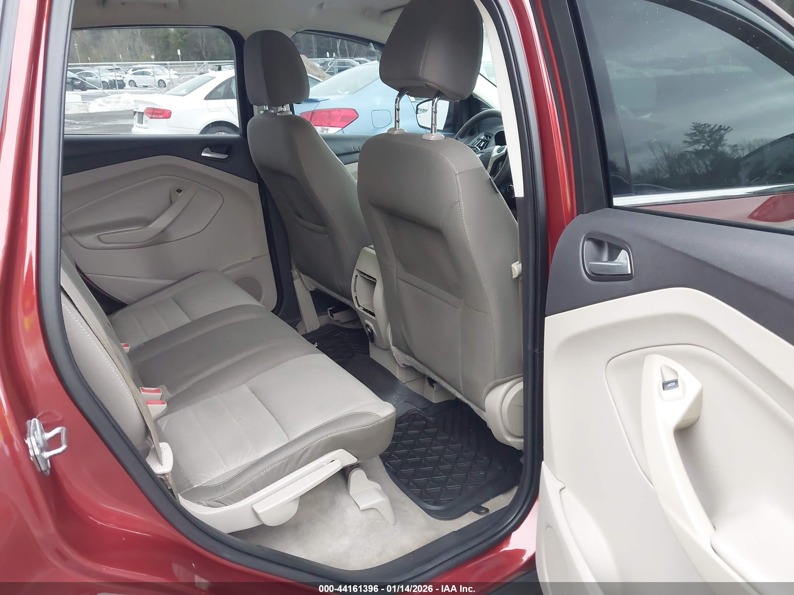 FORD ESCAPE image 8