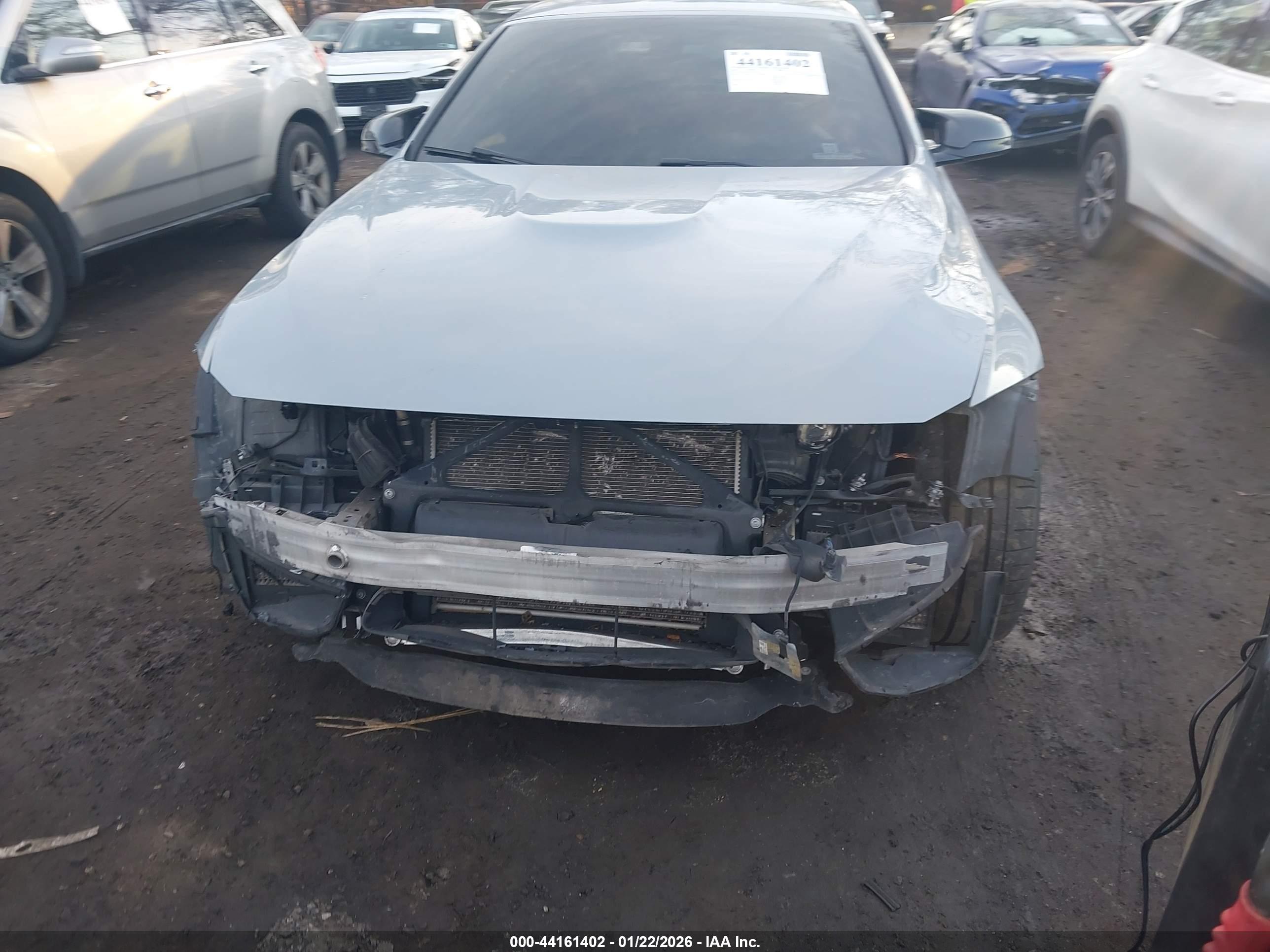 BMW M4 image 6