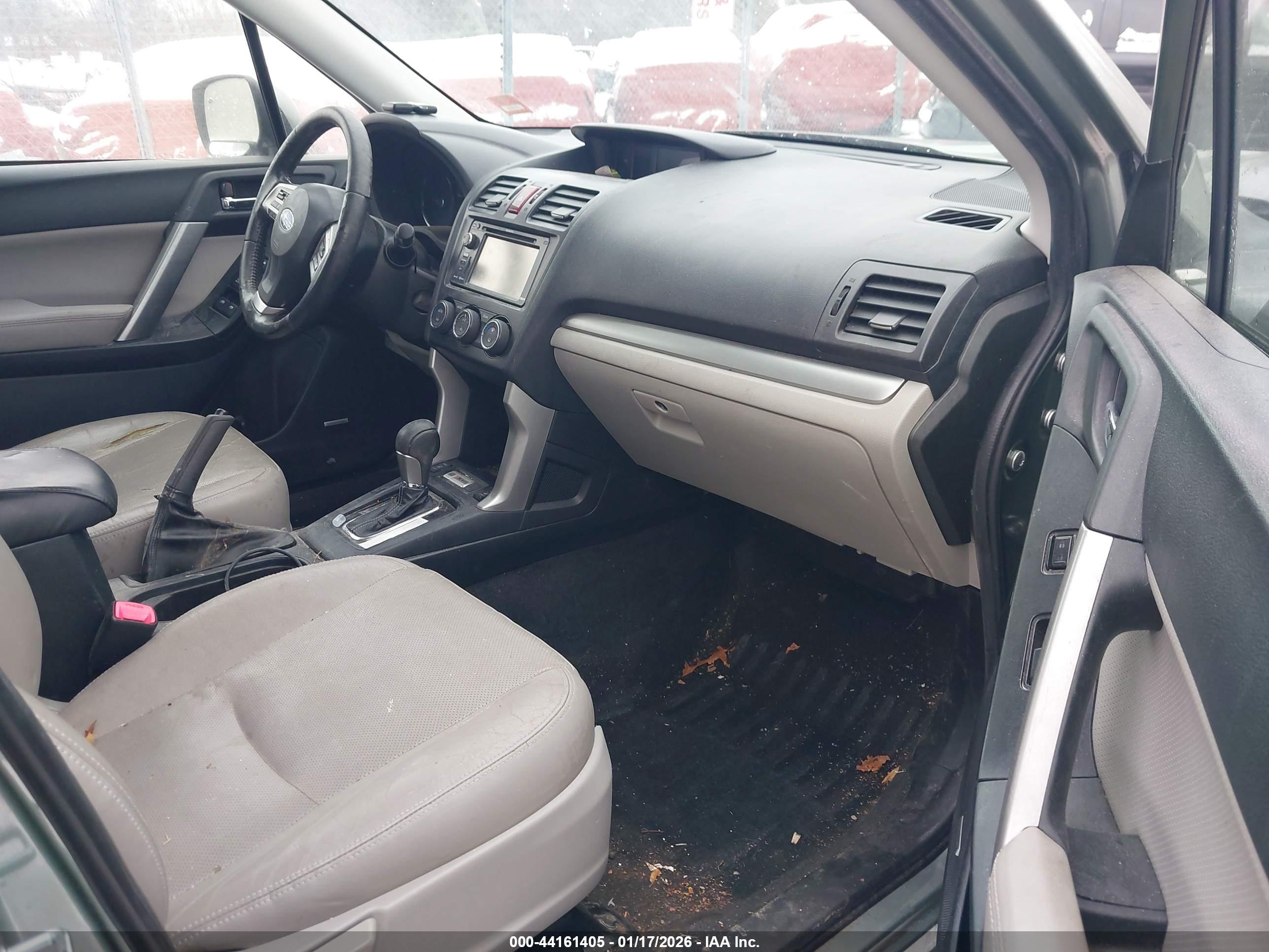 SUBARU FORESTER image 5