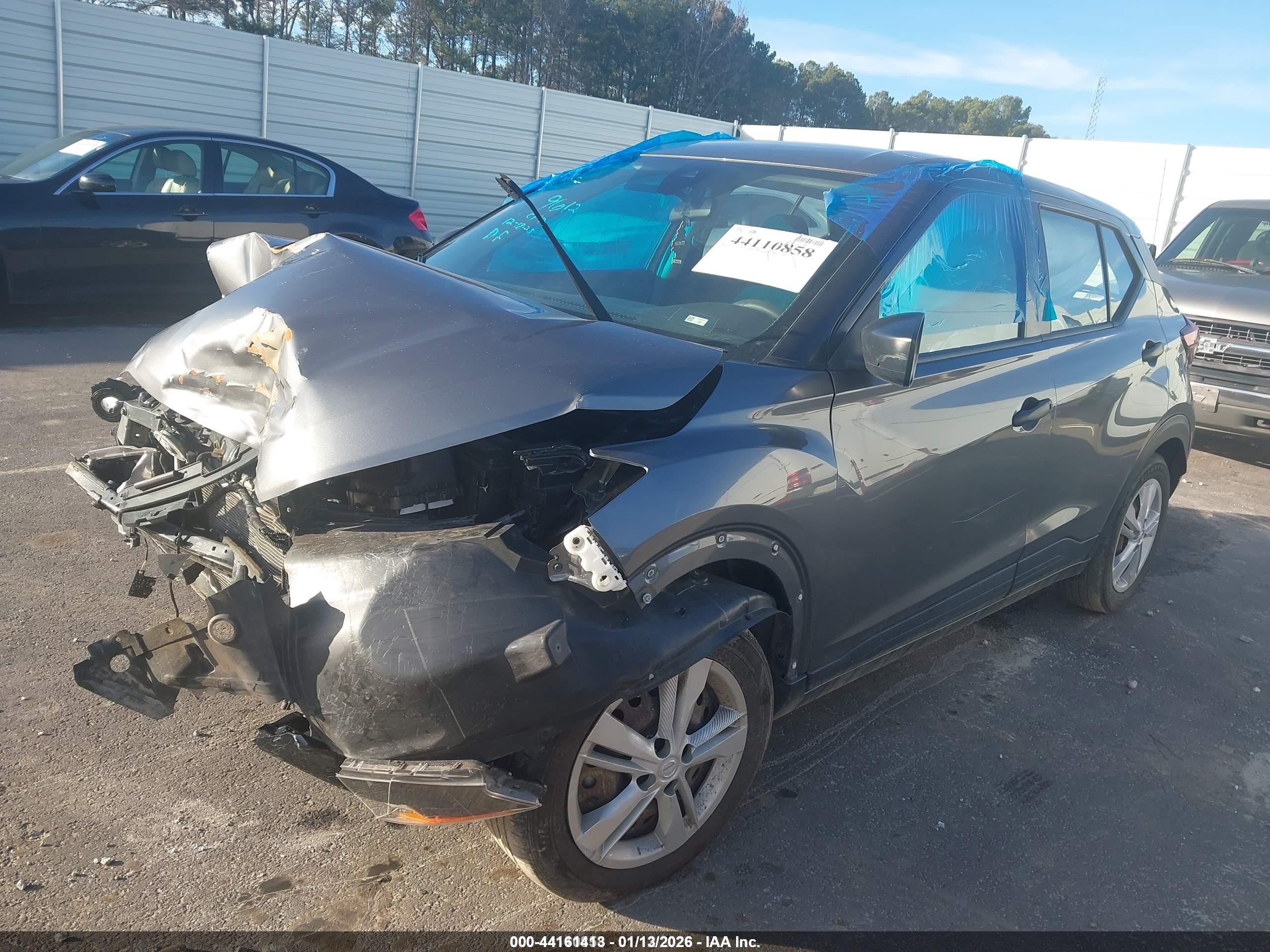 NISSAN KICKS image 2