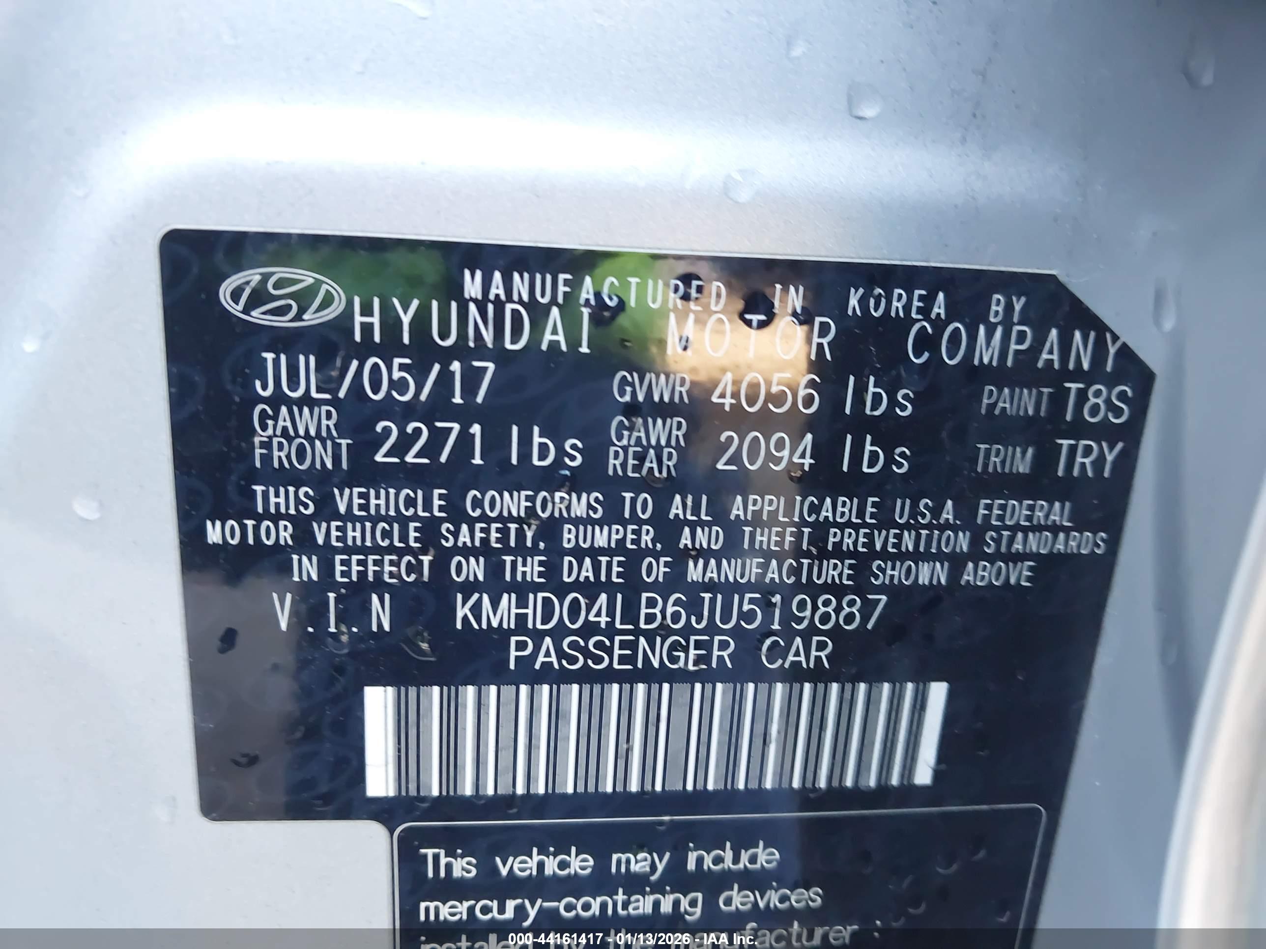 HYUNDAI ELANTRA image 9